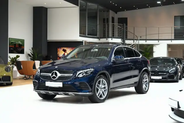 Mercedes-Benz GLC 250 Coupe 4M*AMG LINE*SCHIEBEDACH*LEDER*NAVI