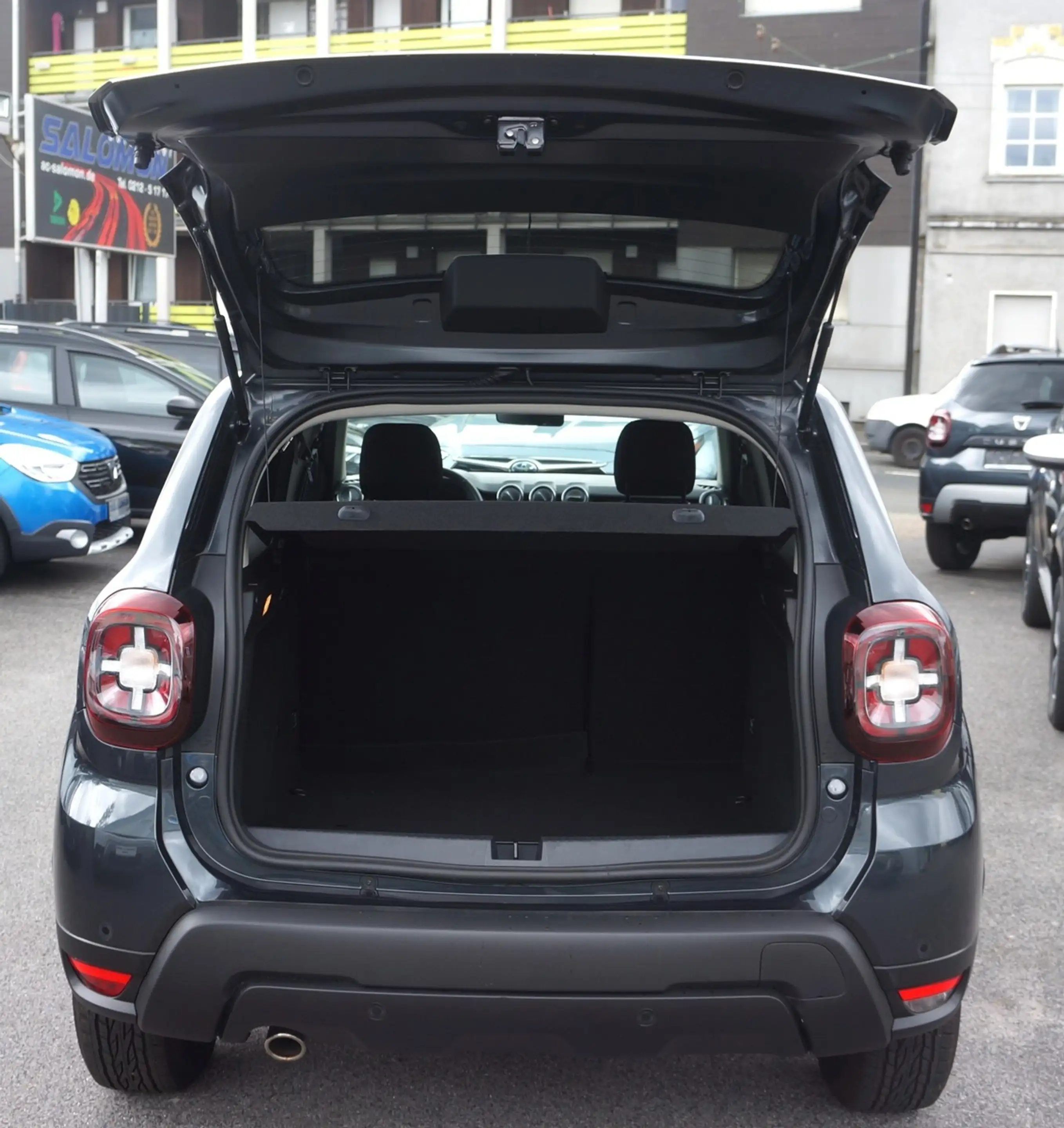 Dacia Duster 1.6 *NAVI*CAM*KLIMA*EFH ALU+ALLWETTER+abn.AHK — photo 4