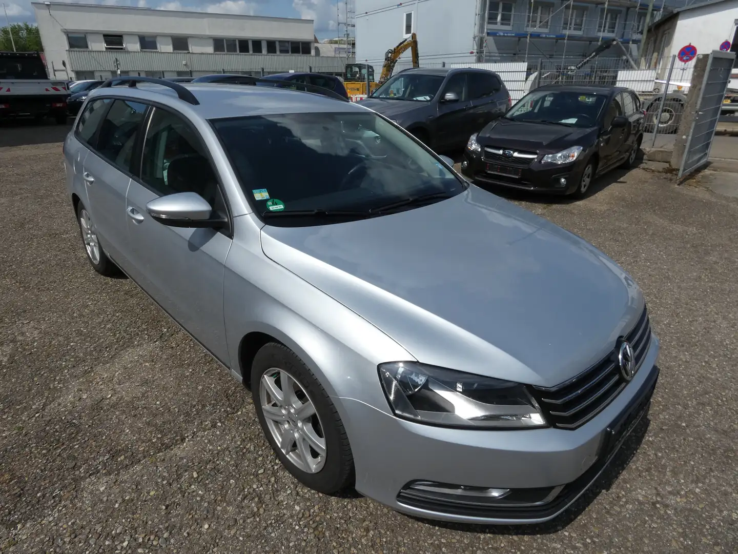 Volkswagen Passat Variant 2.0 TDI BlueMotion Technology " Navi, AHK Silber - 1