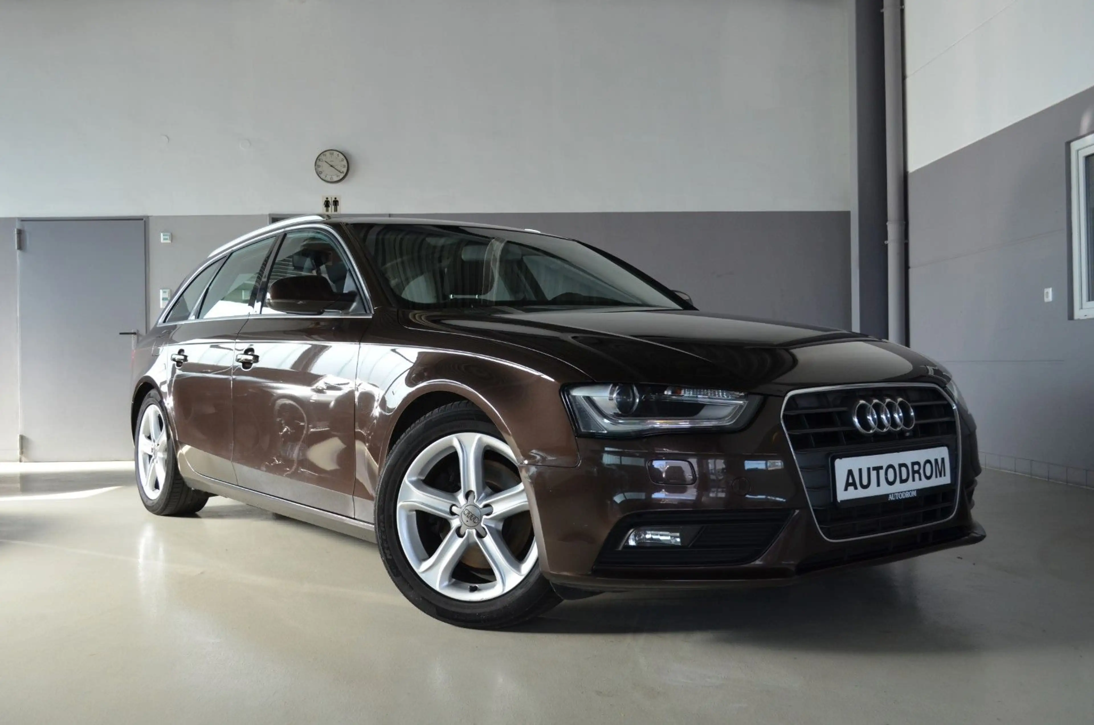 Audi A4 Avant Ambition MMI/SHZ — photo 3