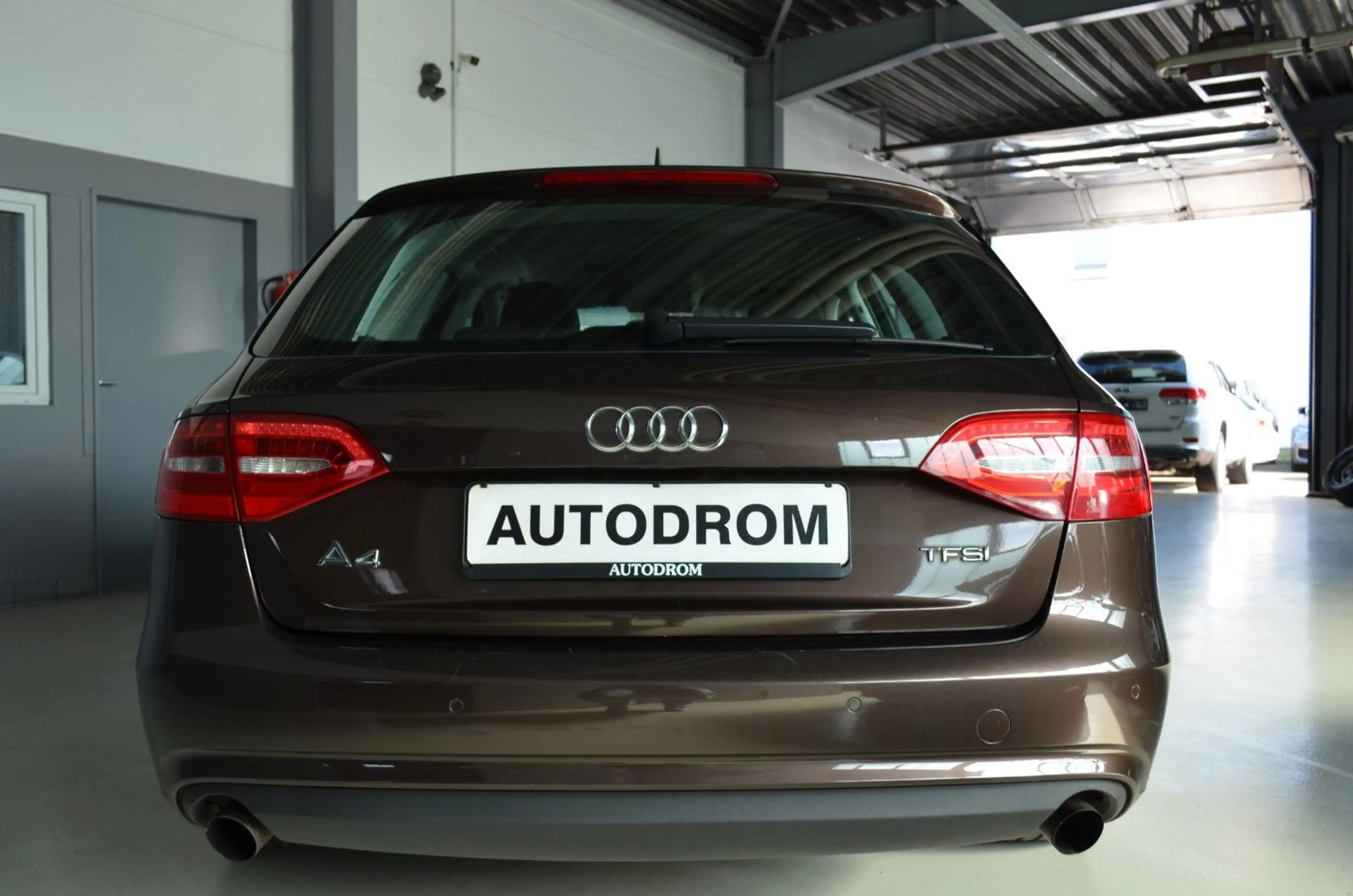 Audi A4 Avant Ambition MMI/SHZ — photo 6