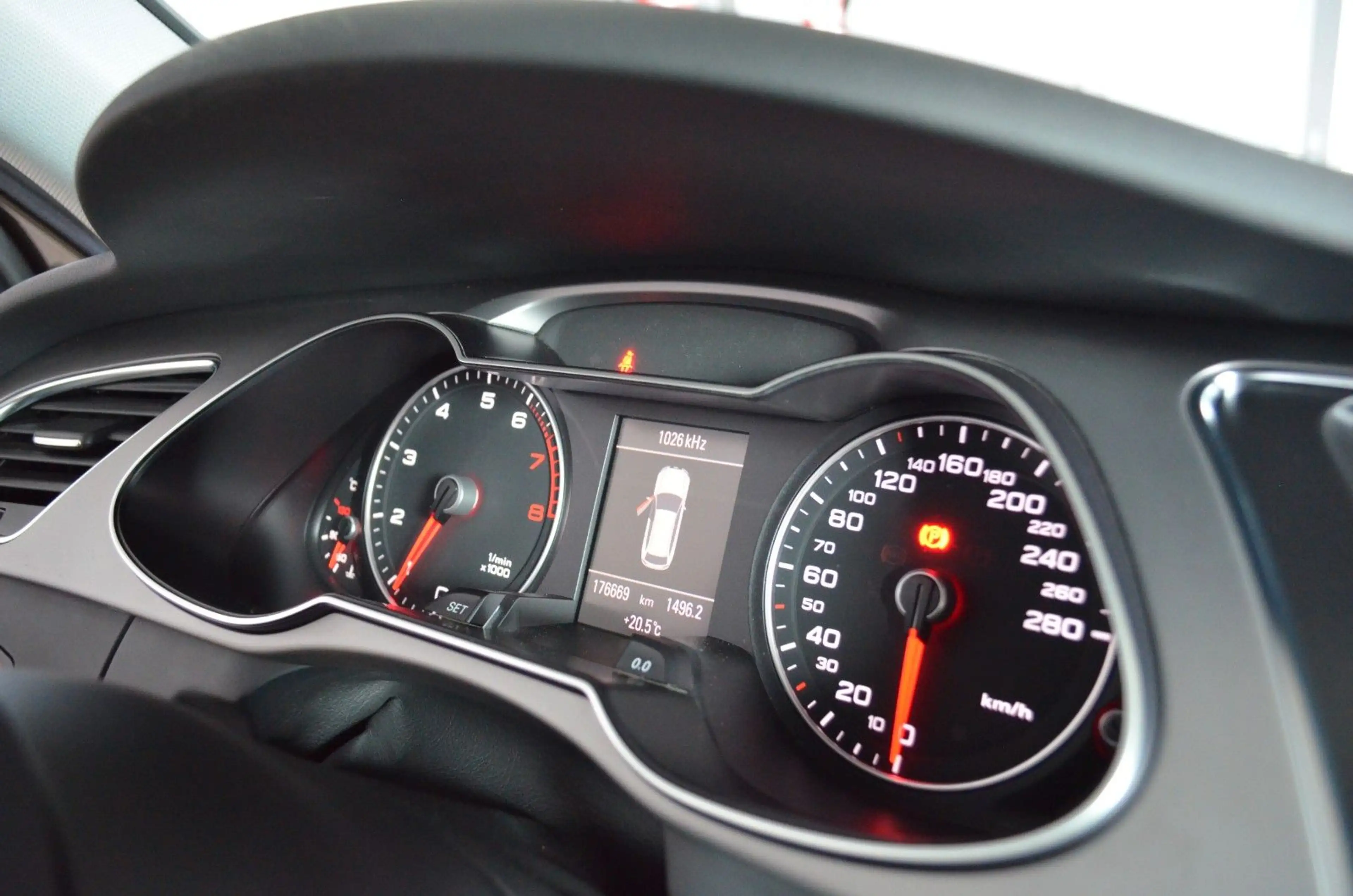 Audi A4 Avant Ambition MMI/SHZ — photo 13