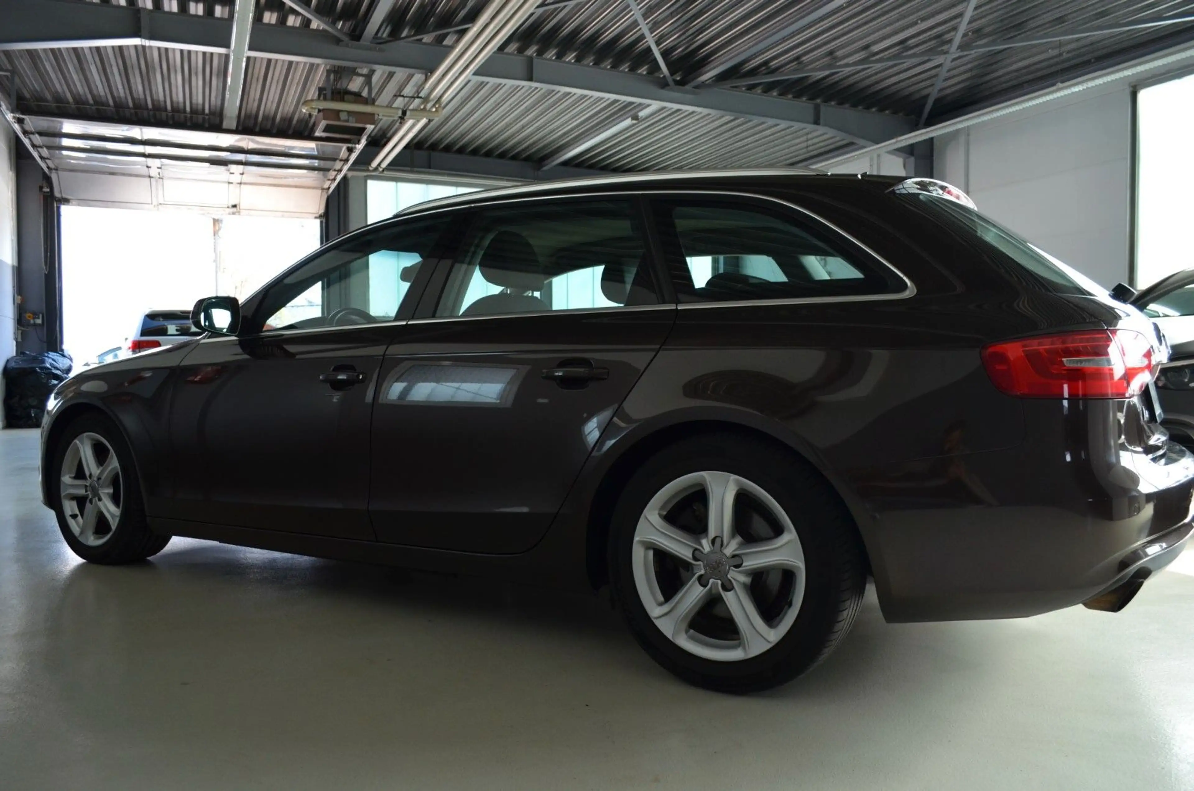 Audi A4 Avant Ambition MMI/SHZ — photo 7