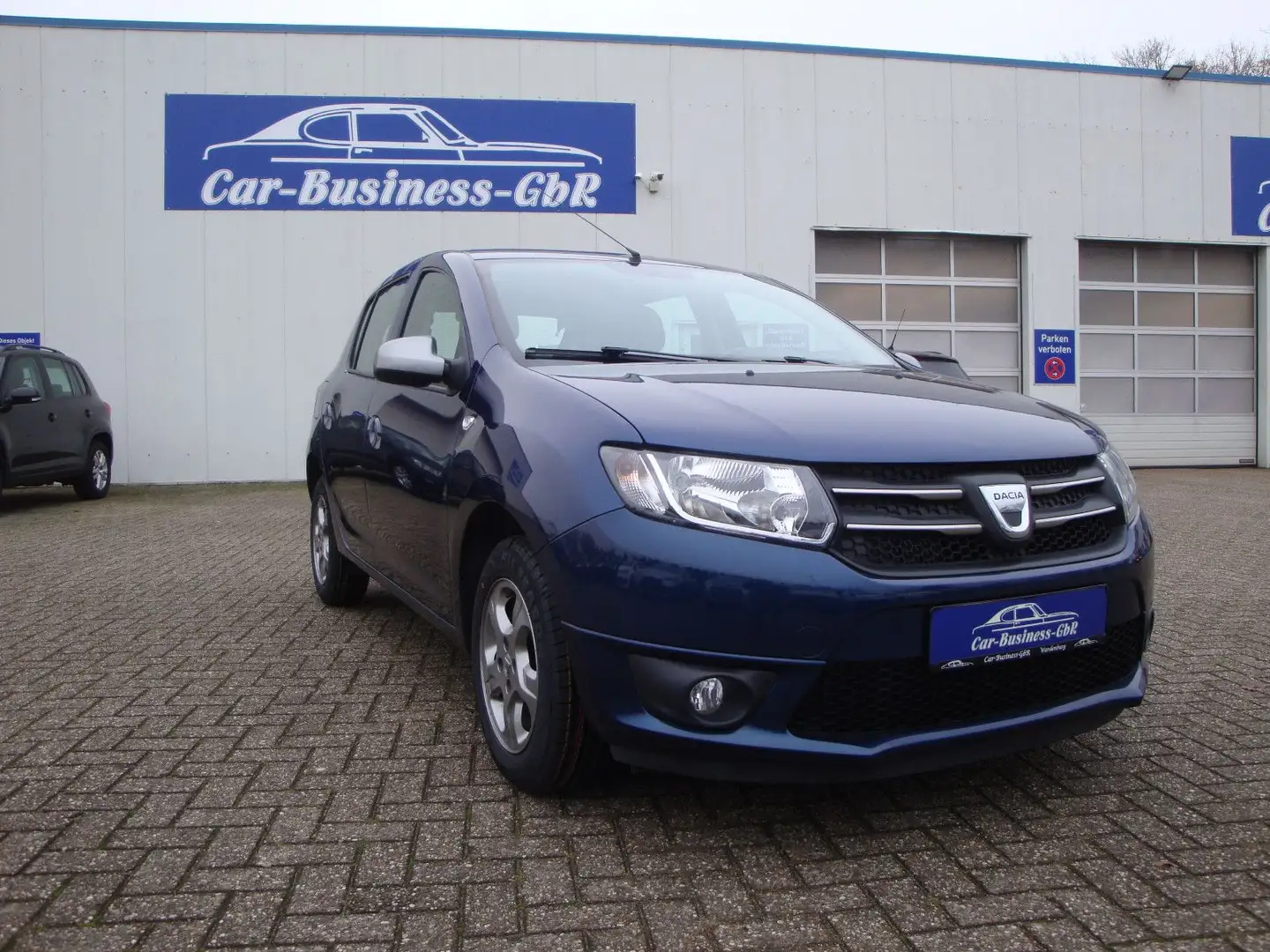 Dacia Sandero II Celebration Blau - 1