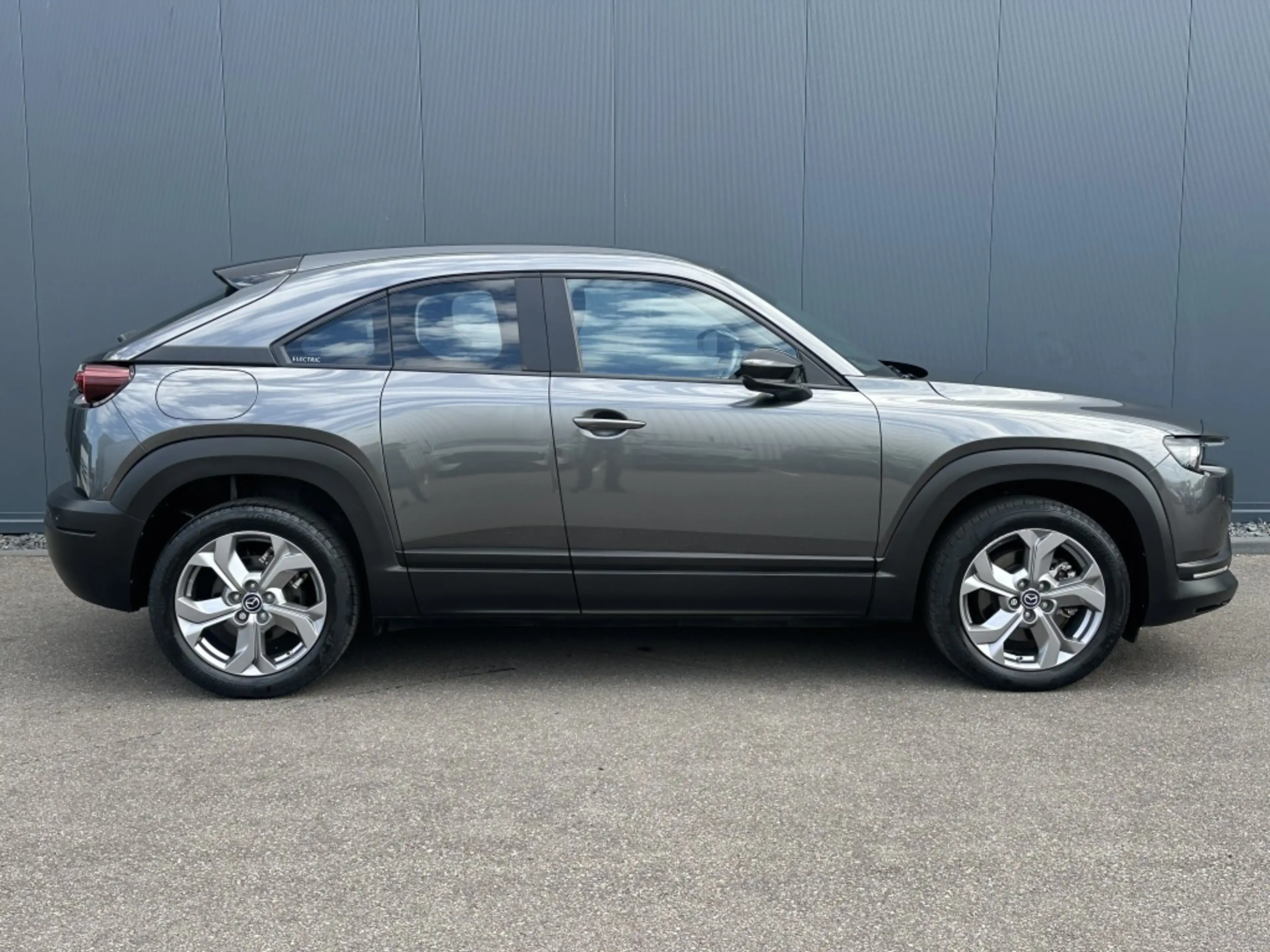 Mazda MX-30 e-SkyActiv 145PK Comfort — photo 8