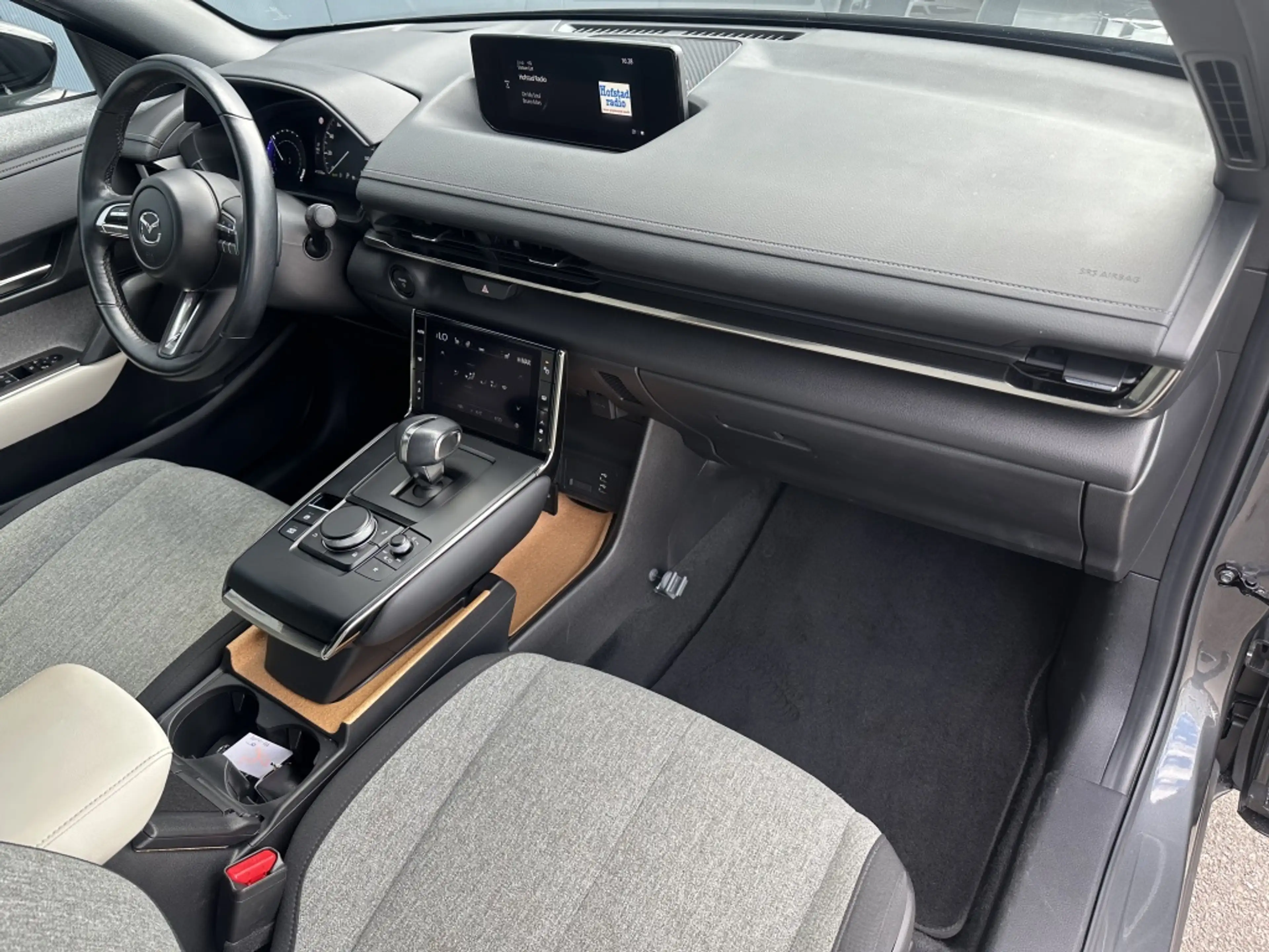 Mazda MX-30 e-SkyActiv 145PK Comfort — photo 16