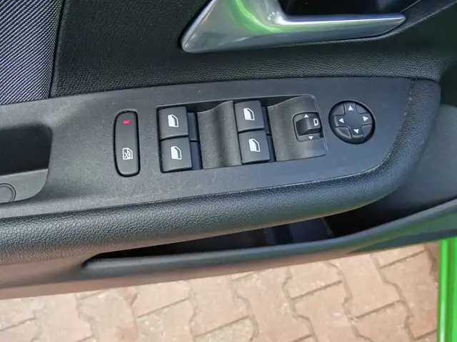 Opel Mokka view 9