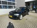 BMW 120 1-Serie (e87) 120i 170pk EXCECUTIVE, VOLLEDER. Zwart - thumbnail 2