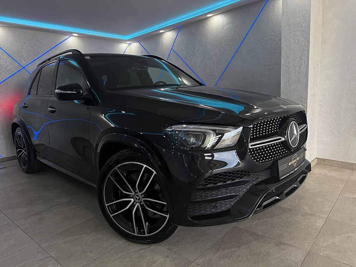 Mercedes-Benz GLE 400 d 4Matic Aut.*AMG-LINE*PANO*BURMESTER*LUFT*360°... Schwarz - 2