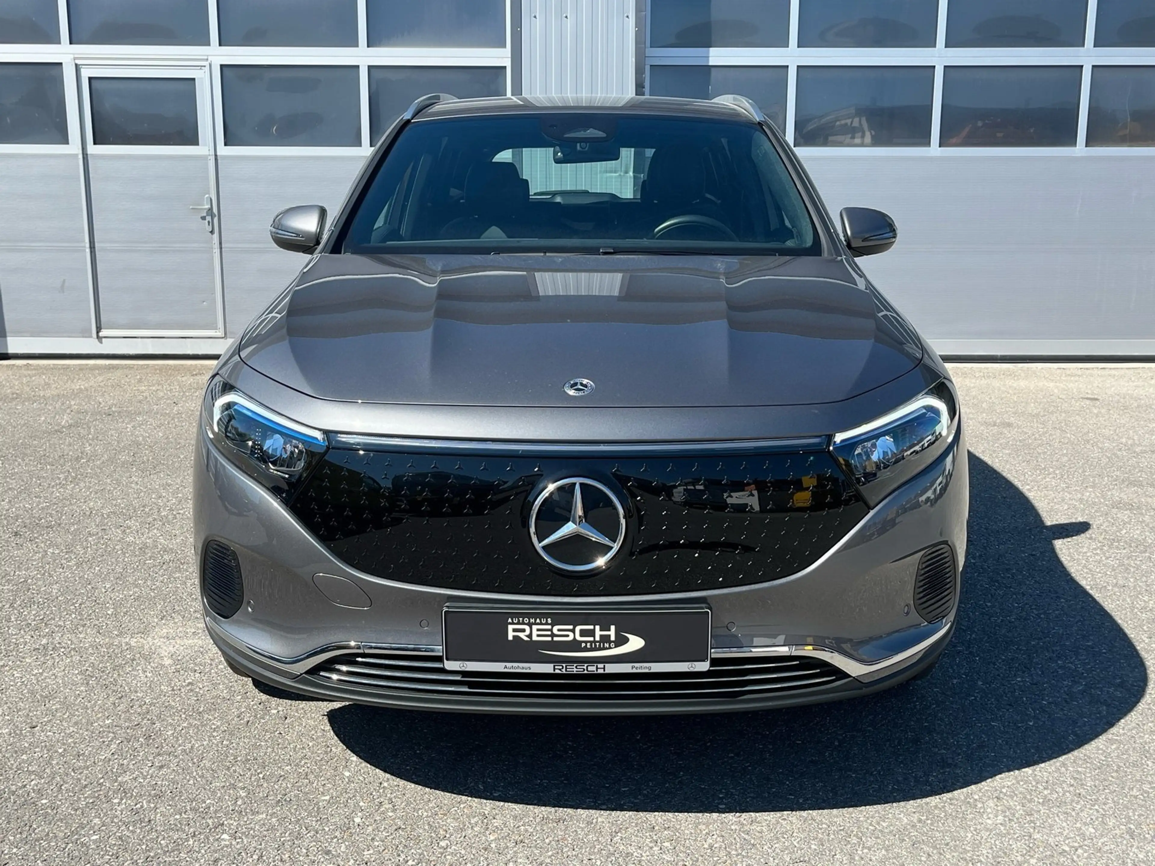 Mercedes-Benz EQA 250 + Progressive Adv./Distronic/WinterP/Flex — photo 2