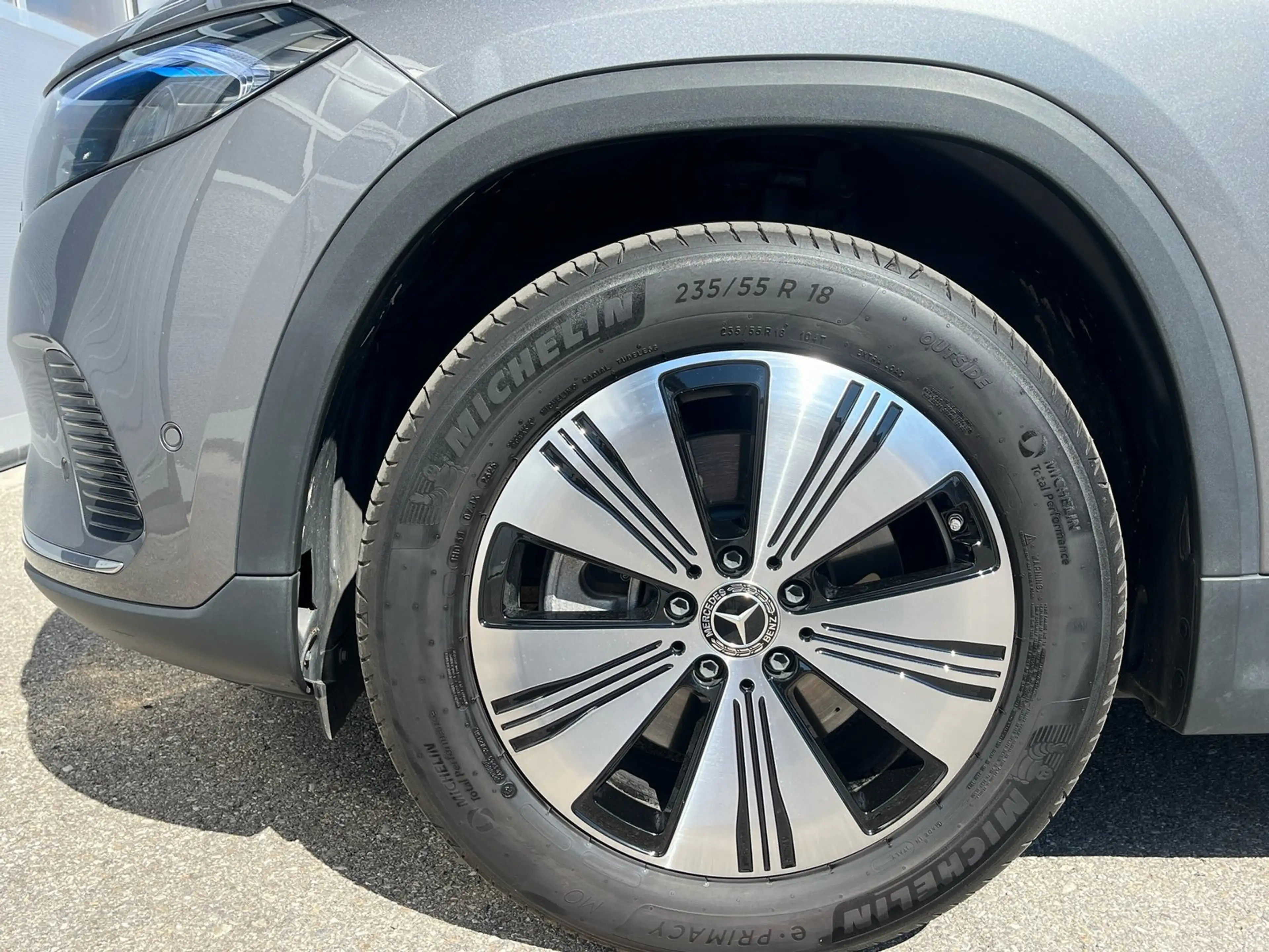 Mercedes-Benz EQA 250 + Progressive Adv./Distronic/WinterP/Flex — photo 7