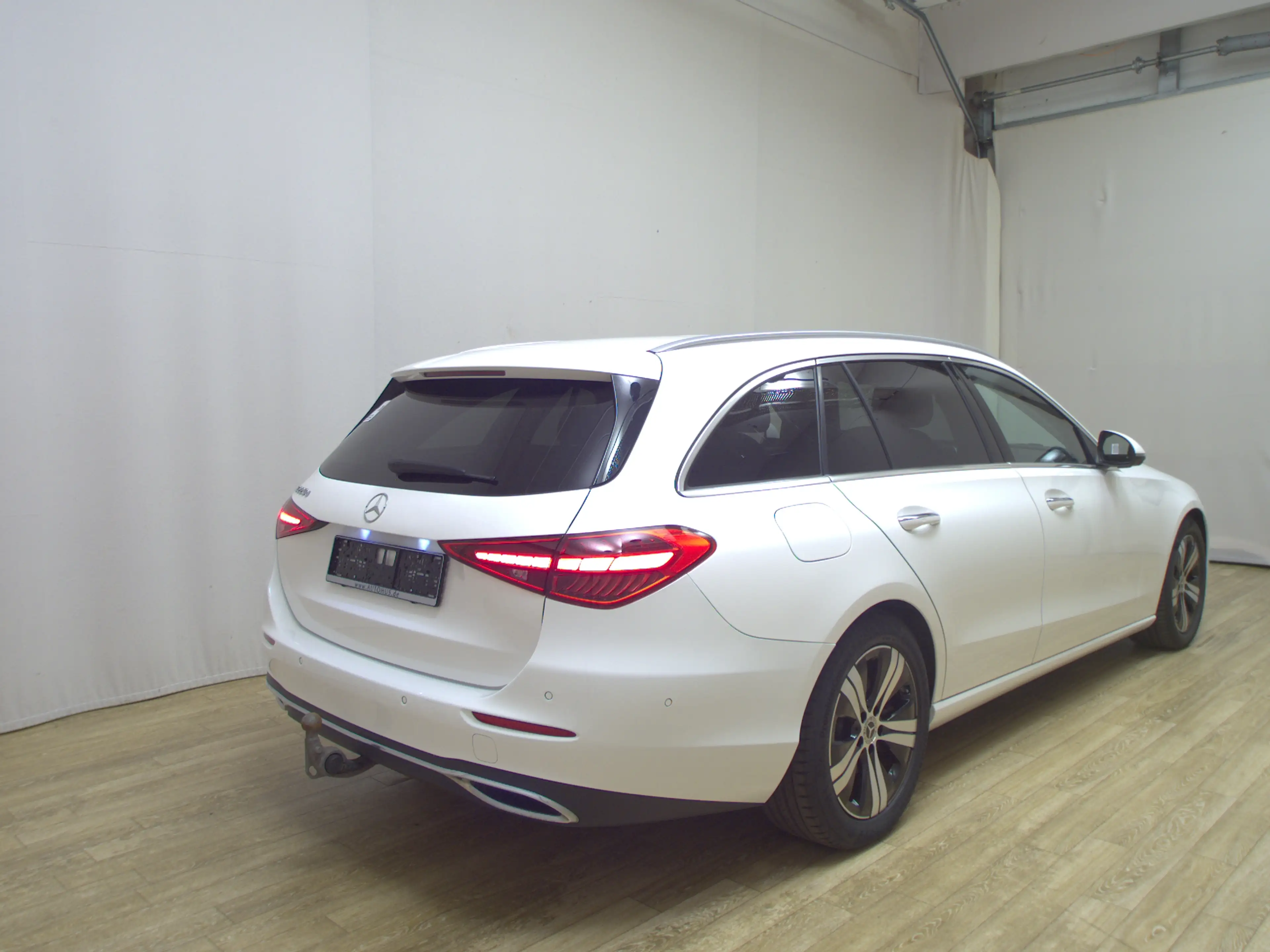 Mercedes-Benz C 220 MB C 220 T d Avantgarde Leder Navi LED AHK 360° — photo 4