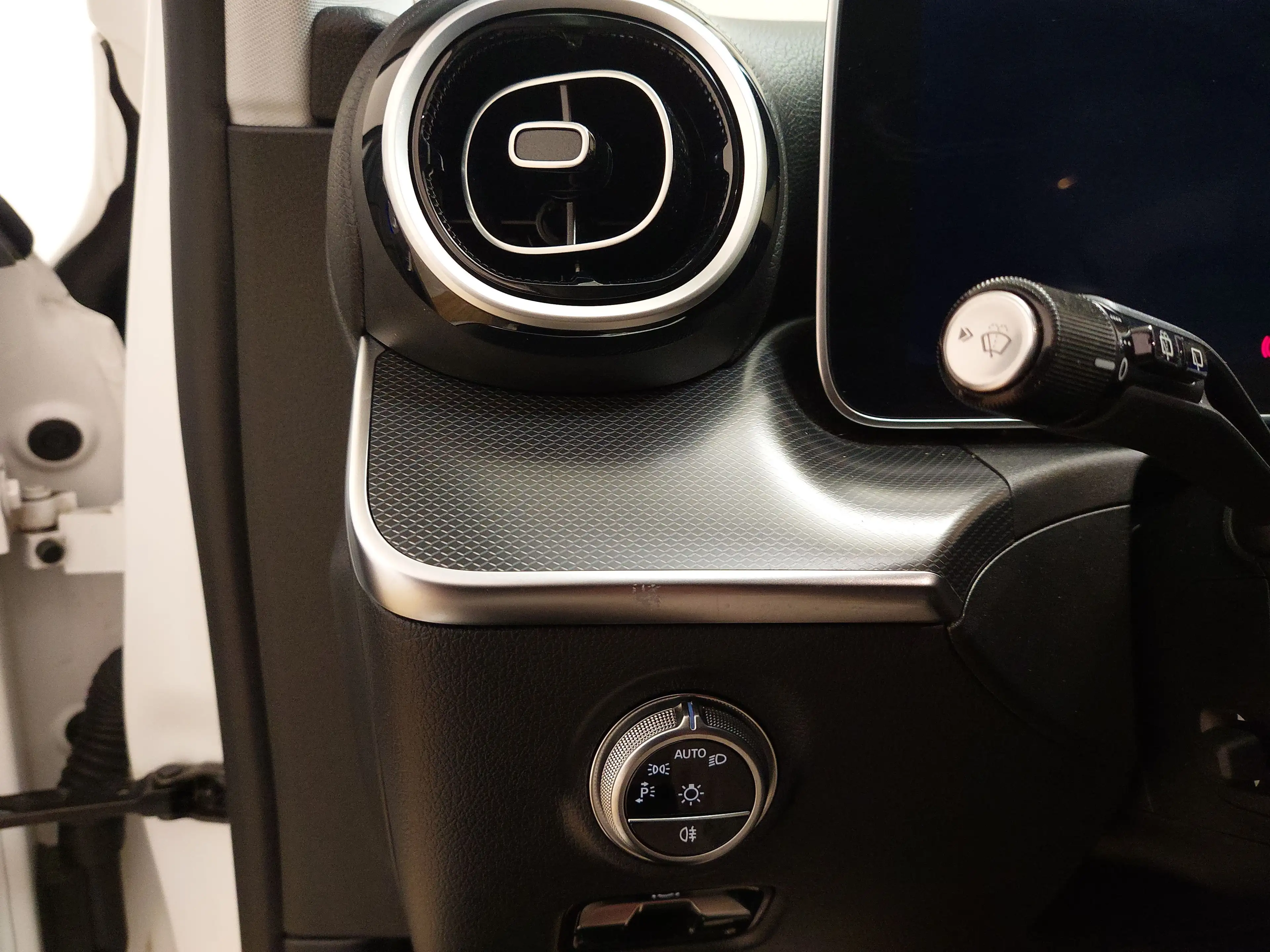 Mercedes-Benz C 220 MB C 220 T d Avantgarde Leder Navi LED AHK 360° — photo 7