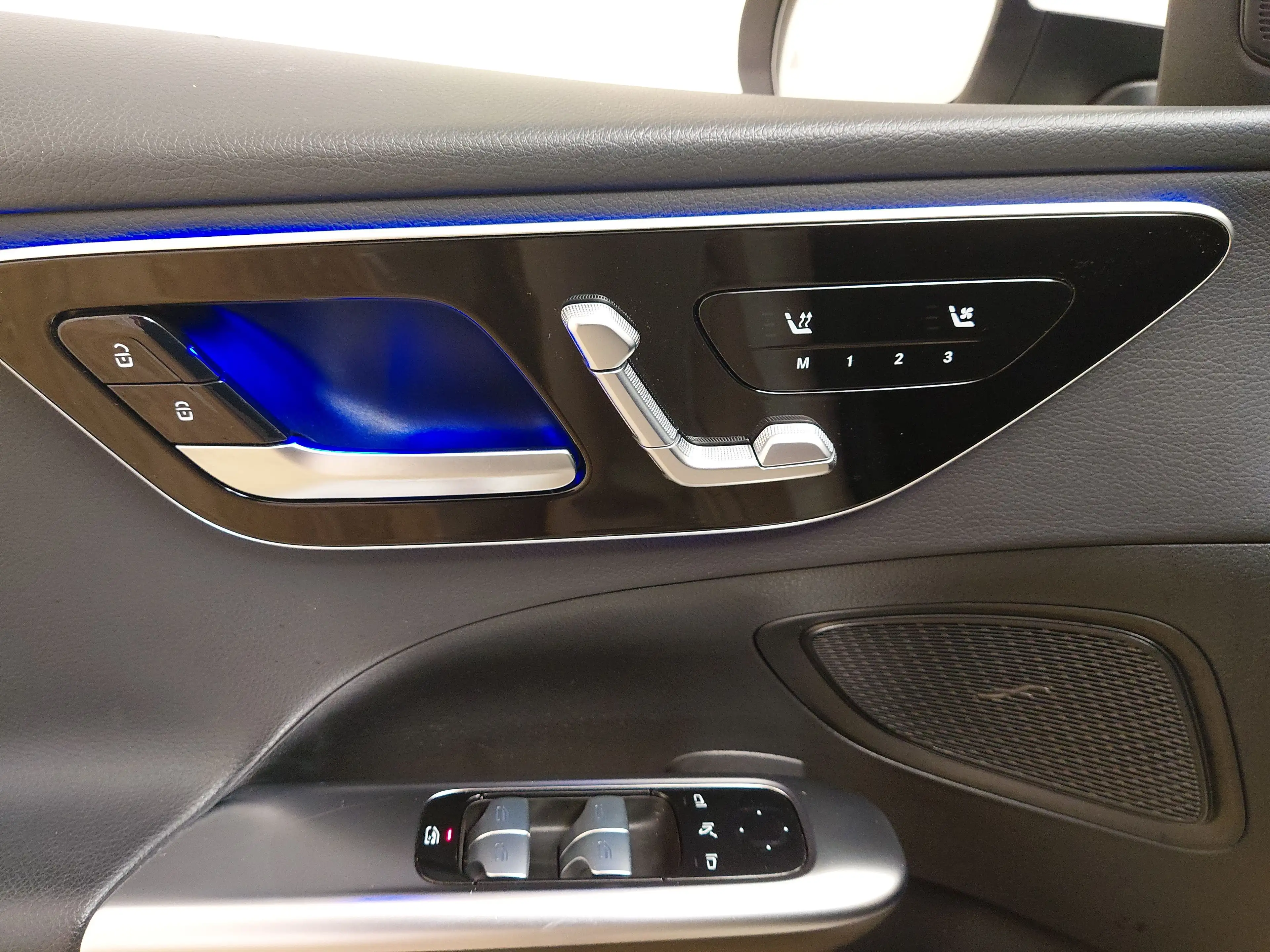 Mercedes-Benz C 220 MB C 220 T d Avantgarde Leder Navi LED AHK 360° — photo 5