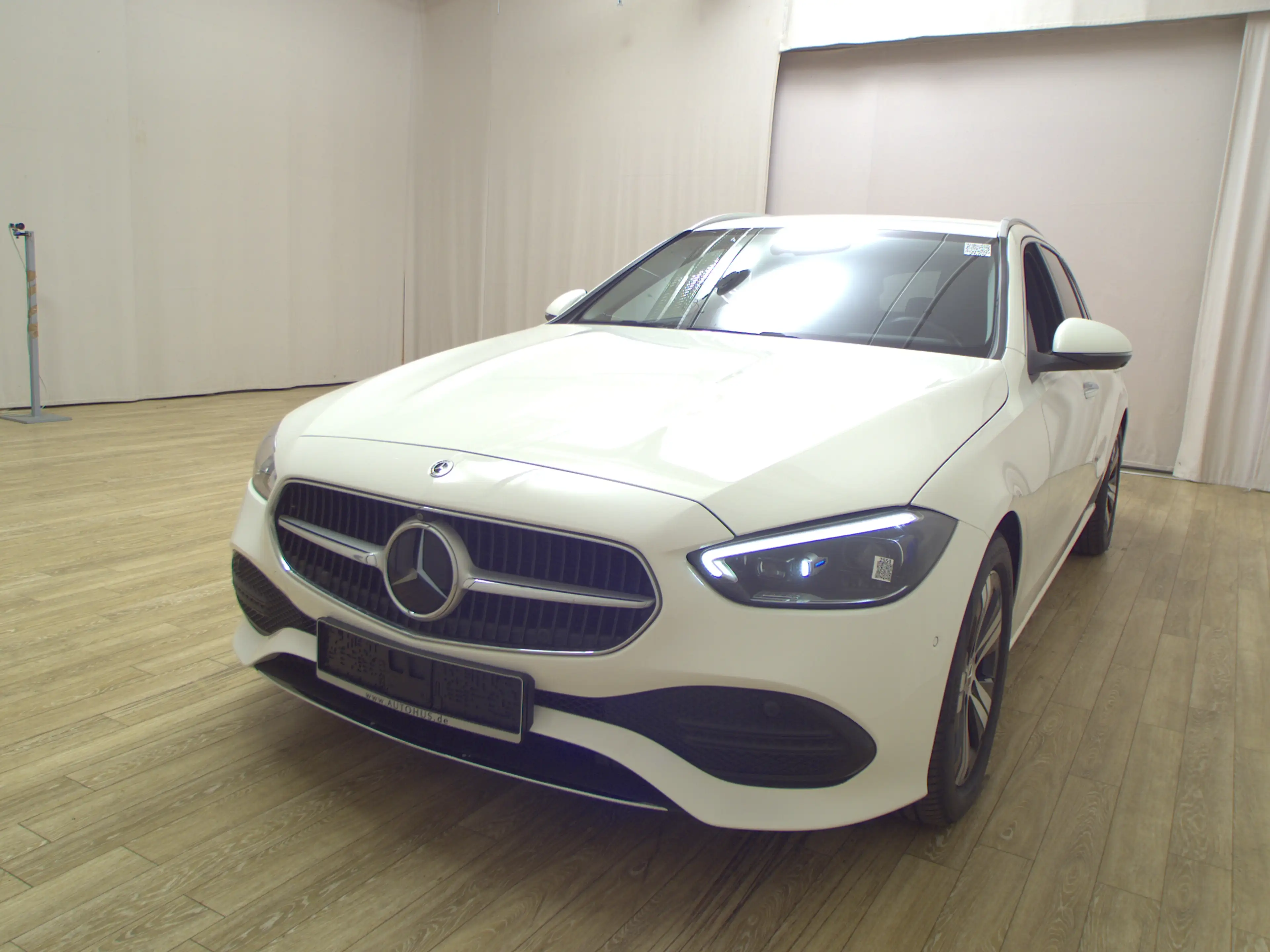 Mercedes-Benz C 220 MB C 220 T d Avantgarde Leder Navi LED AHK 360° — photo 2