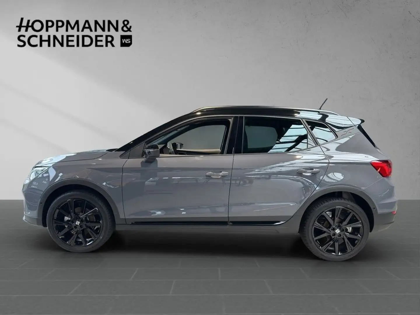 SEAT Arona 1.0 TSI-DSG- FR Black Edition -NAVI-LED-RF Gris - 2