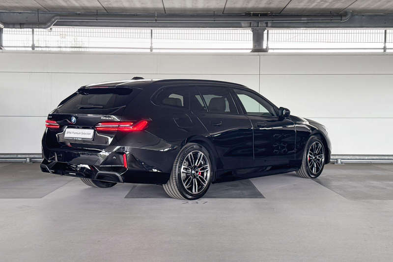 BMW 550 5 Serie Touring 550e xDrive — photo 6