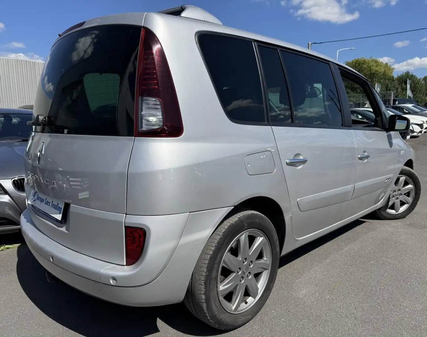 Renault Espace IV 2.0DCI 130CH PRIVILÈGE 1ÈRE MAIN GAR 12M Grijs - 2