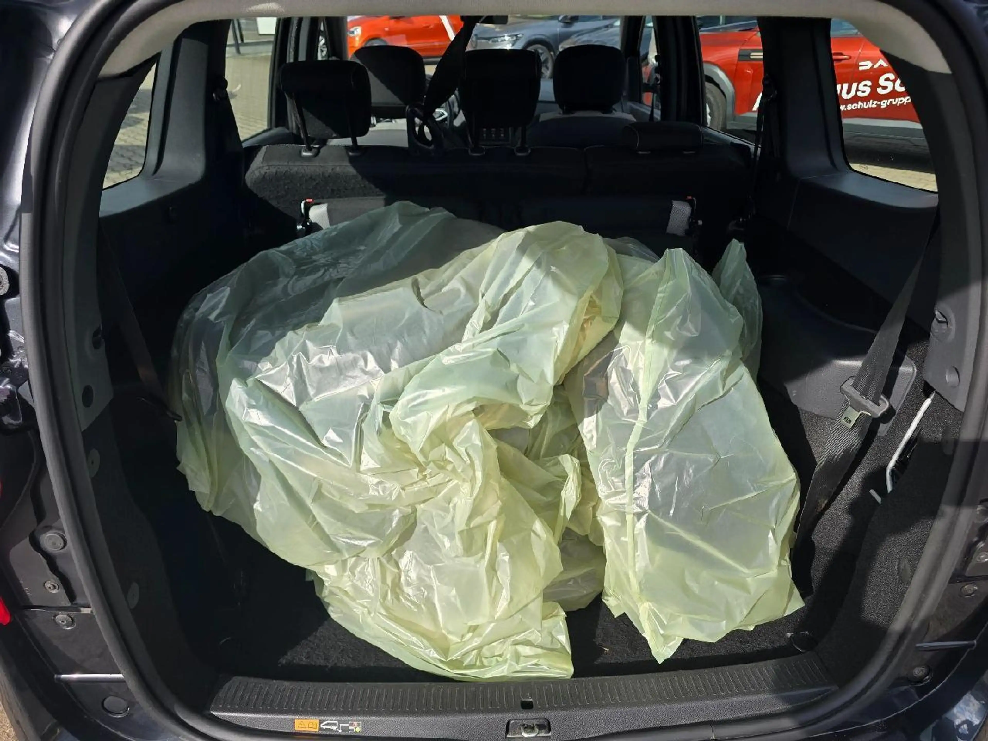 Dacia Lodgy Stepway Selection Blue dCi 115 7-Sitzer — photo 19