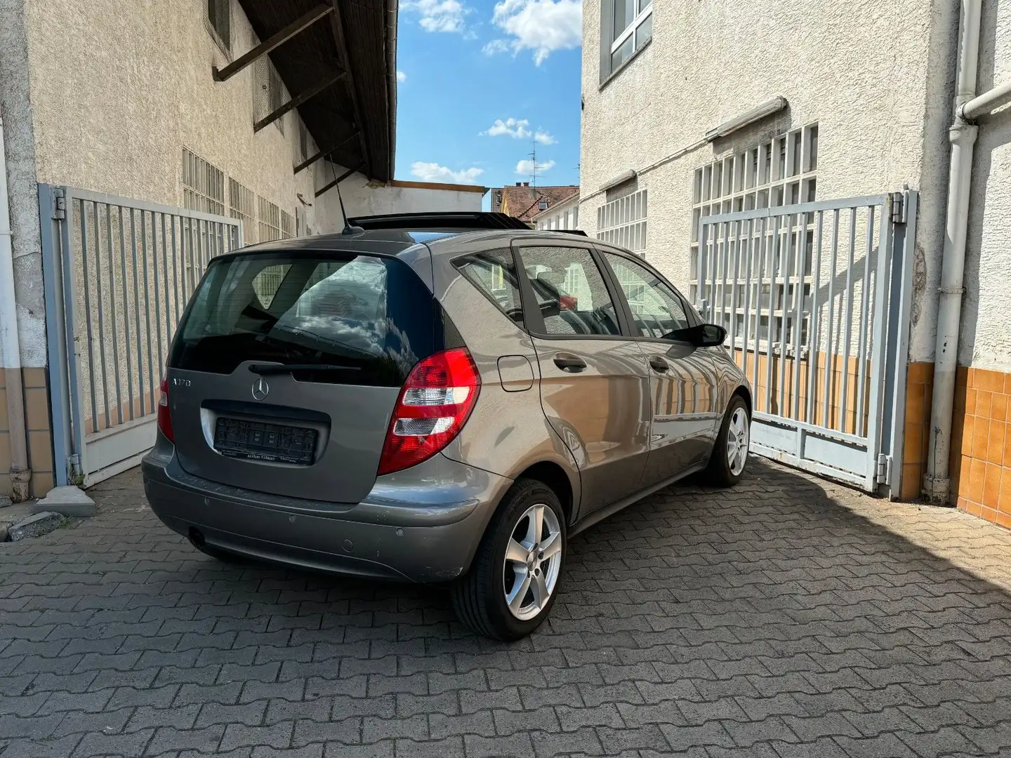 Mercedes-Benz A 170 *Automatik*Bi-Xenon*PDC*Sitzh.*1.Hand*TüV Grigio - 2