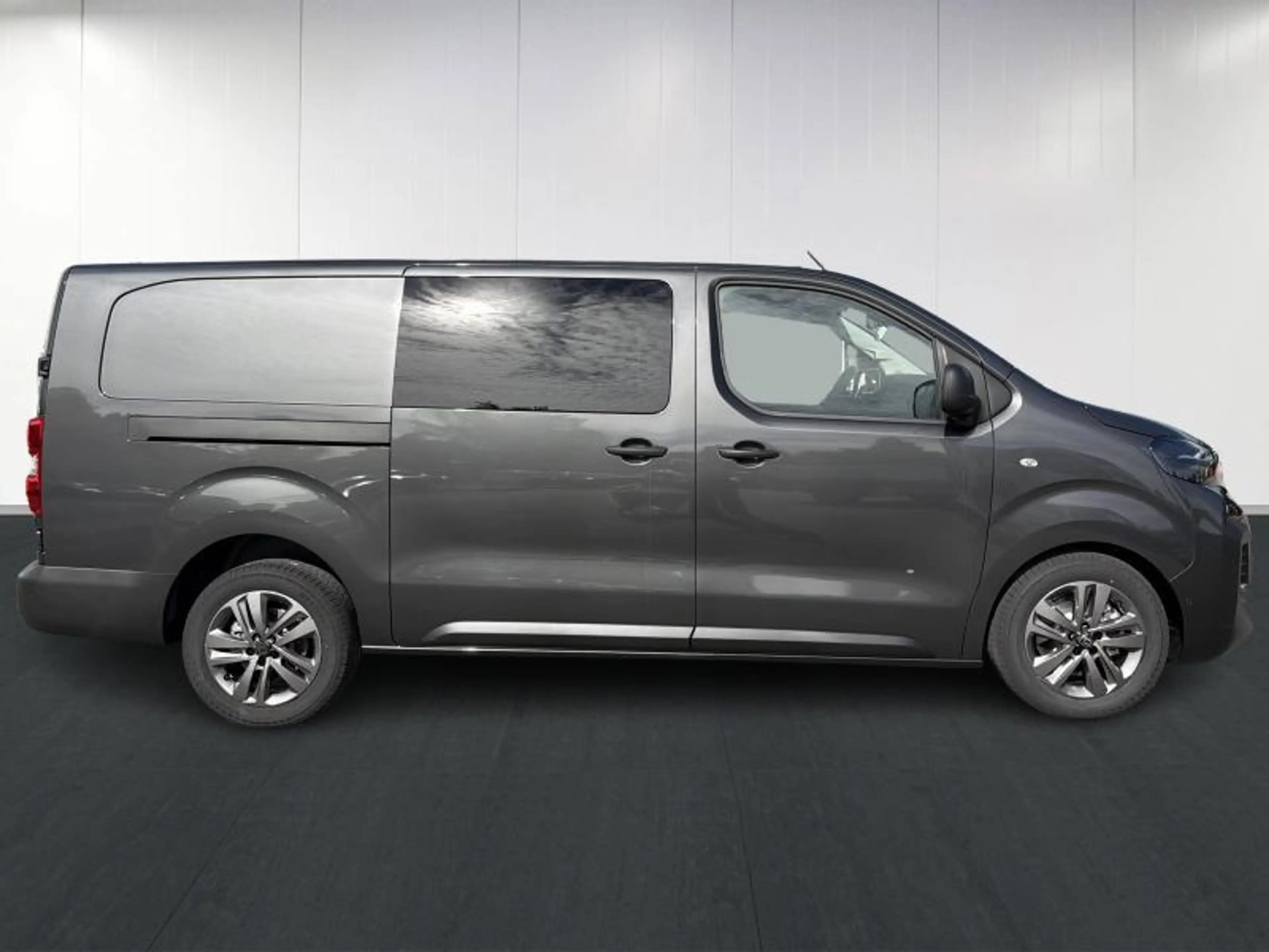Peugeot Expert IV Premium — photo 8