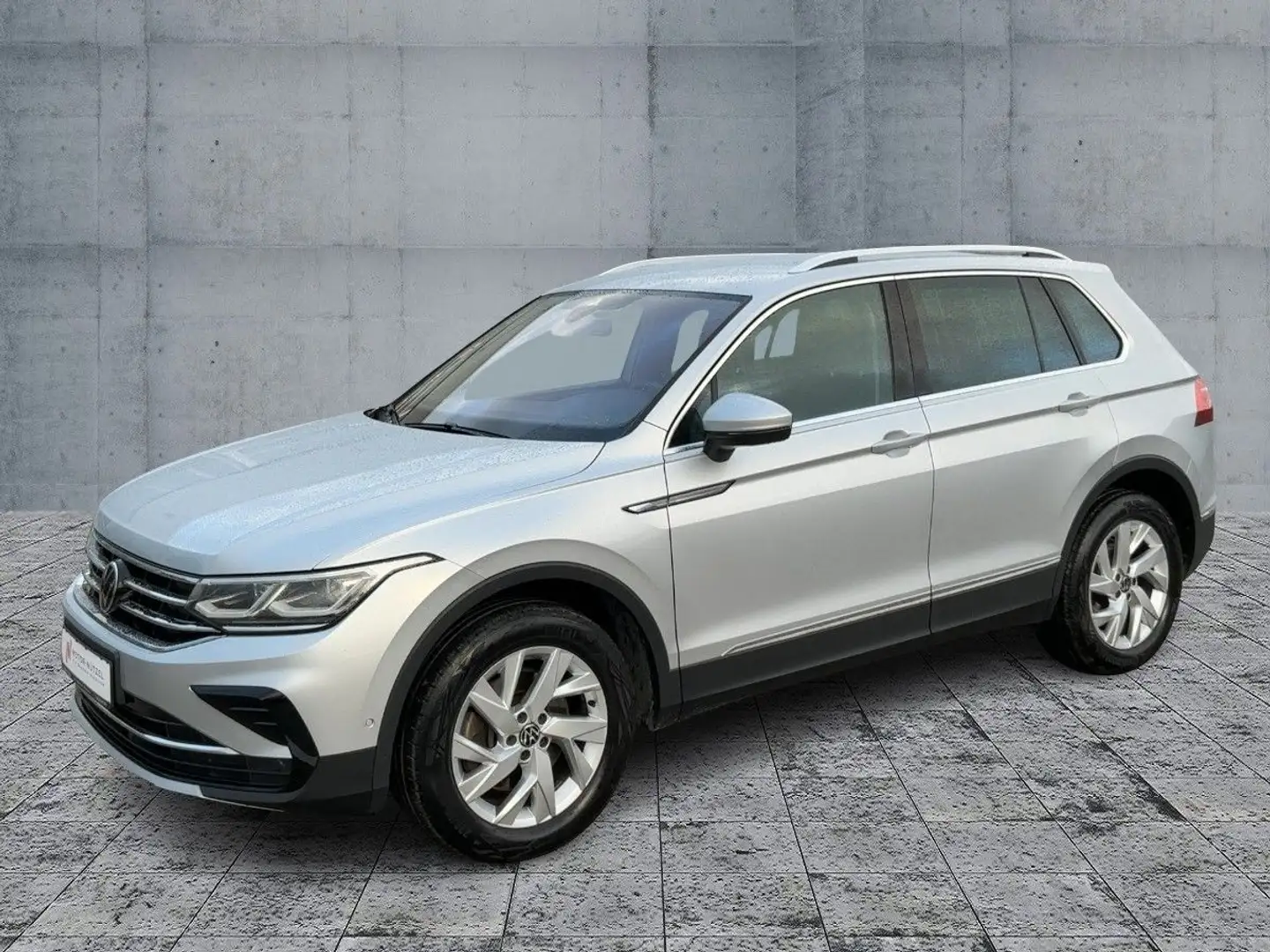Volkswagen Tiguan 2.0 TDI 4M DSG ELEGANCE MATRIX+NAVI+AHK Silber - 2