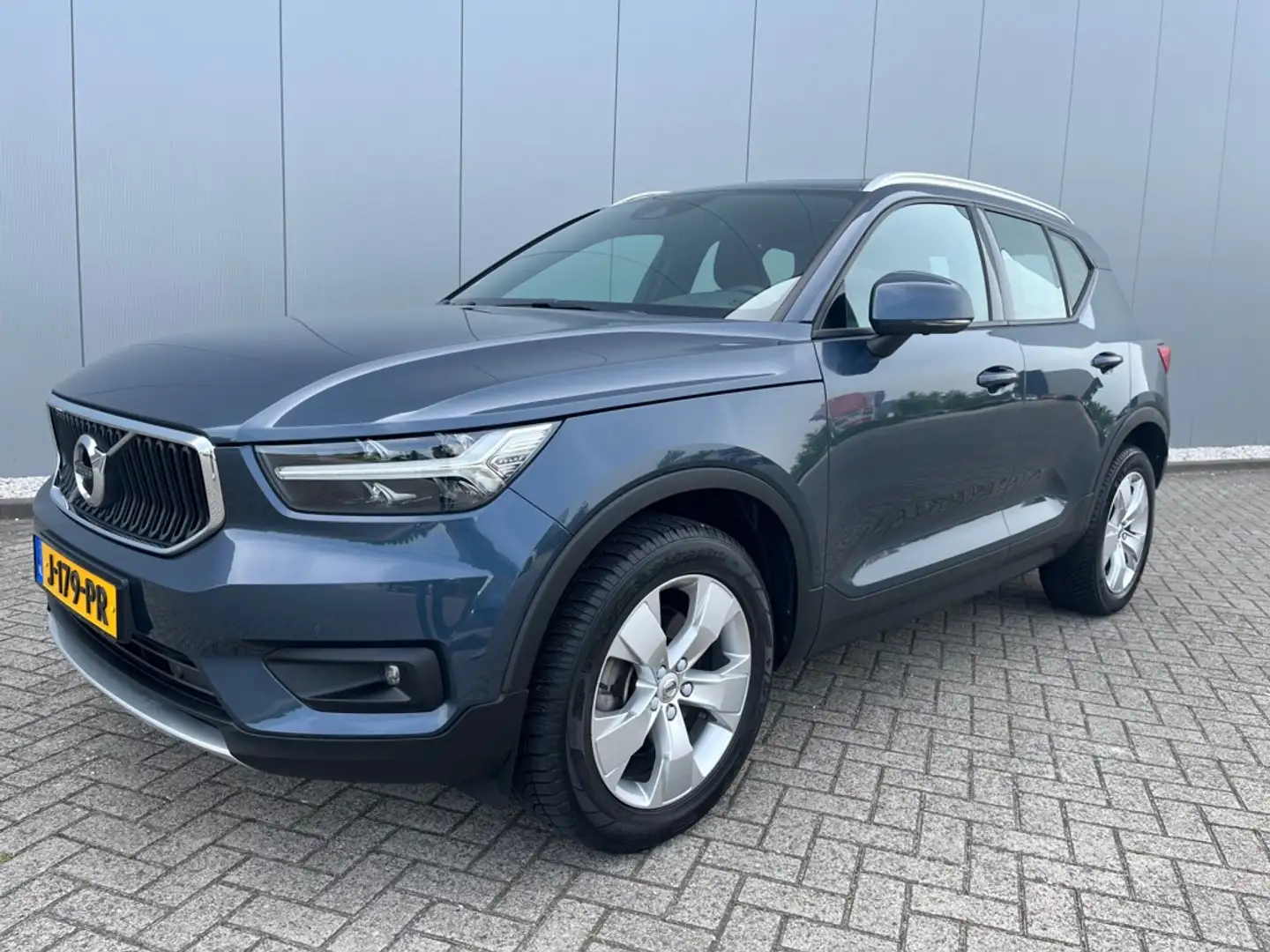 Volvo XC40 2.0 B4 Business Pro MILD HYBRIDE/ PANO/ BTW Bleu - 1