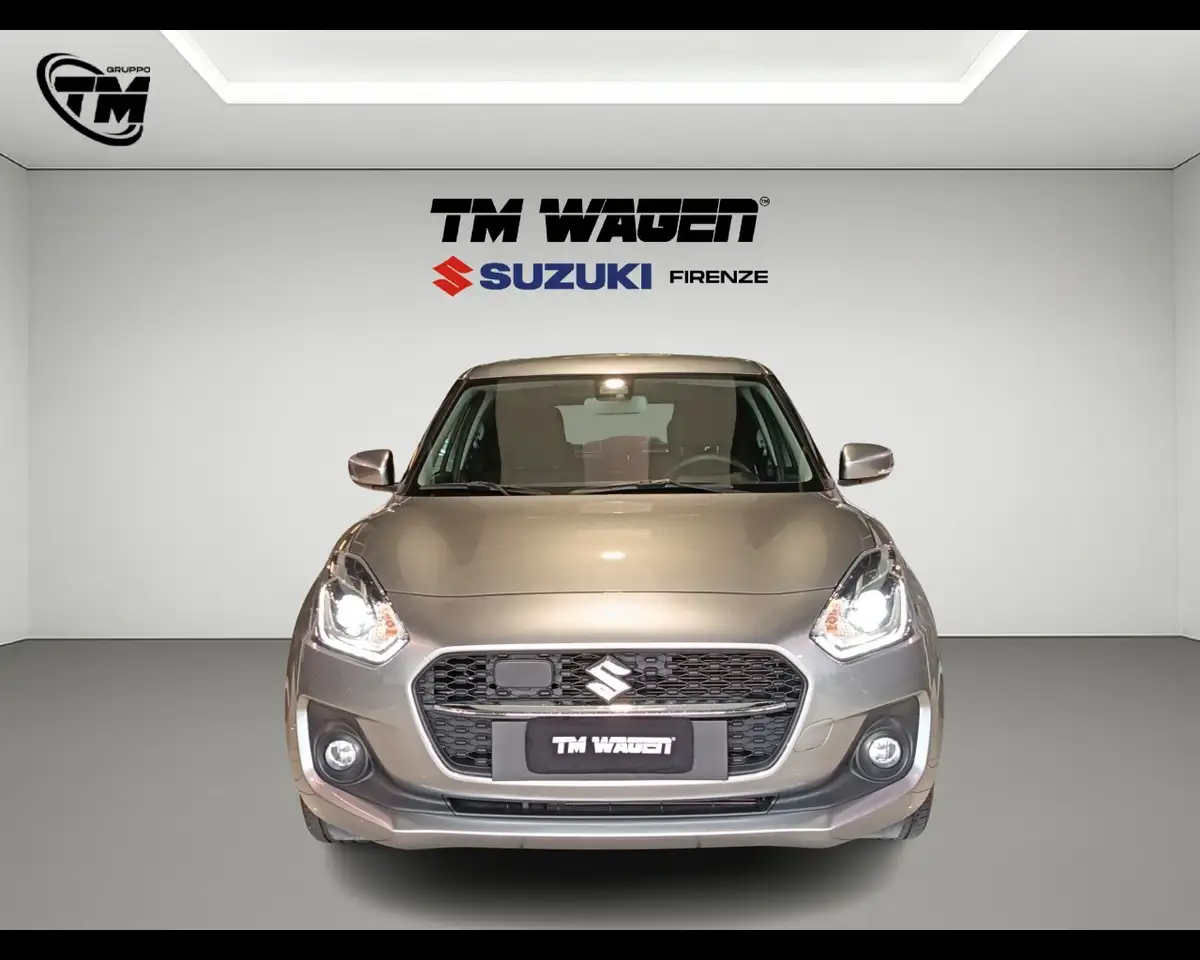 Suzuki Swift 1.2 Hybrid Top 83CV *NEOPATENTATI* 2023, миниатюра 2
