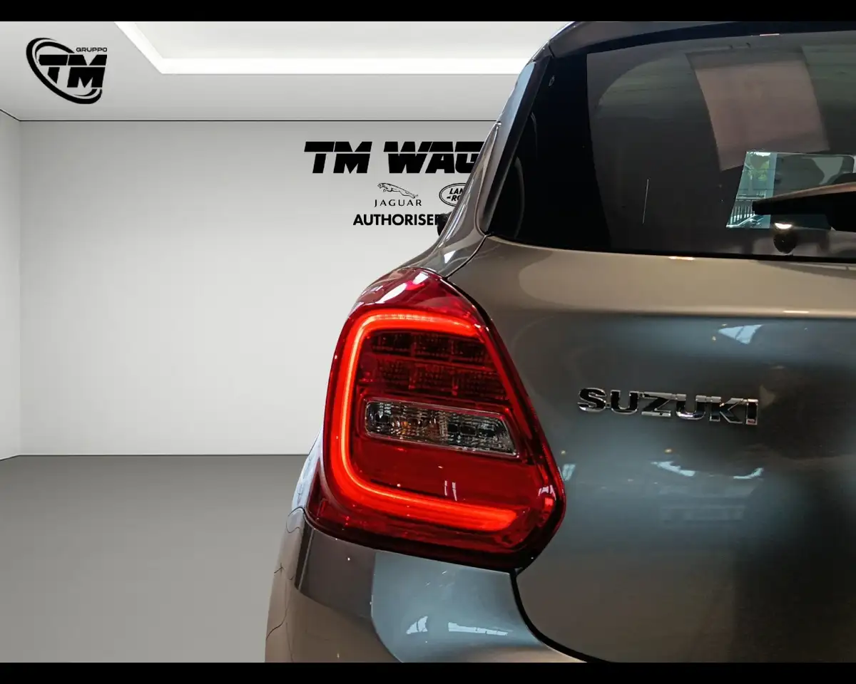 Suzuki Swift 1.2 Hybrid Top 83CV *NEOPATENTATI* 2023, миниатюра 17