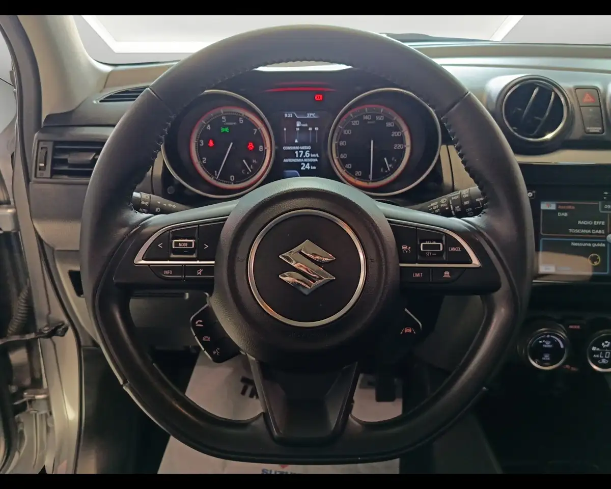 Suzuki Swift 1.2 Hybrid Top 83CV *NEOPATENTATI* 2023, миниатюра 14
