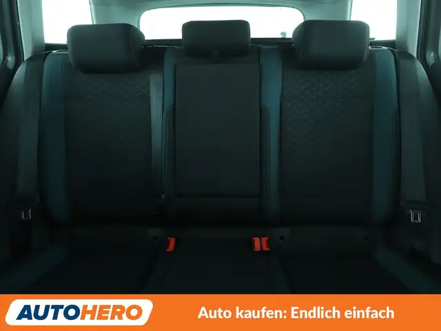 Volkswagen Golf view 15