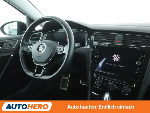 Volkswagen Golf view 13