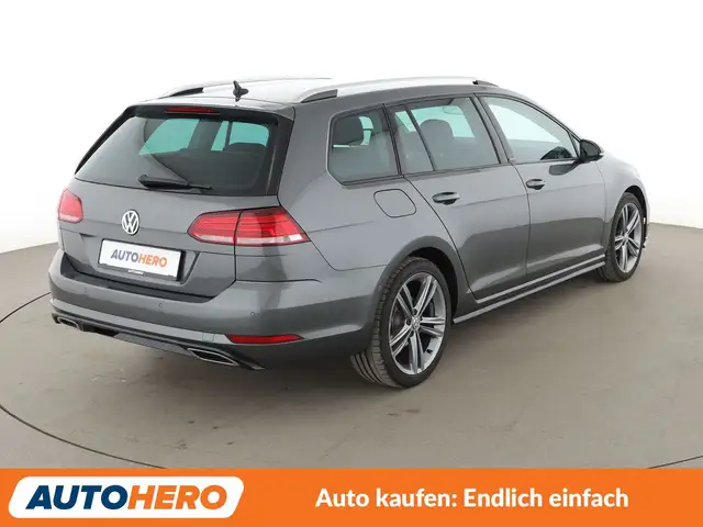 Volkswagen Golf view 6