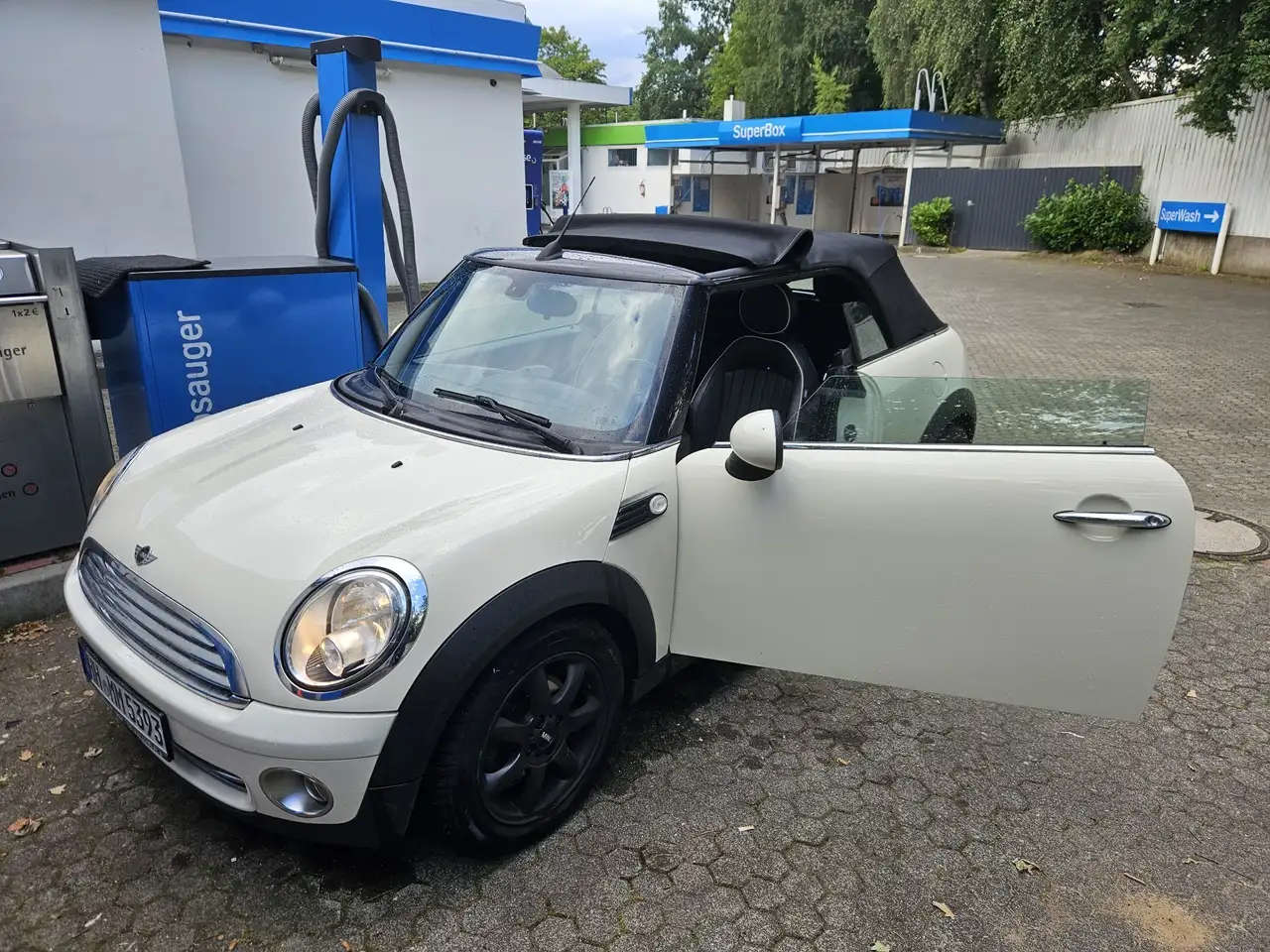 MINI Cooper Cabrio