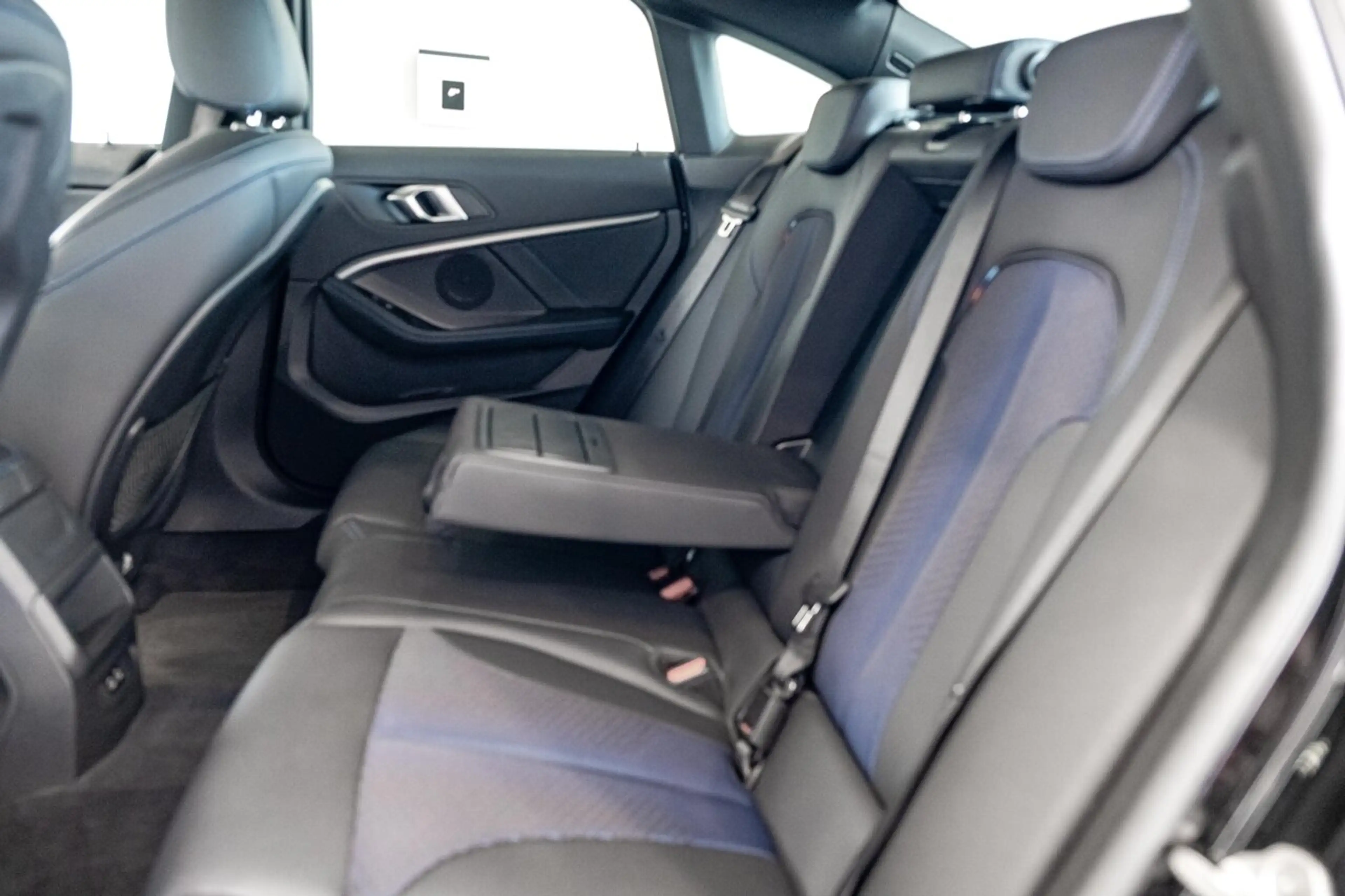 BMW 218 Gran coupé — photo 24