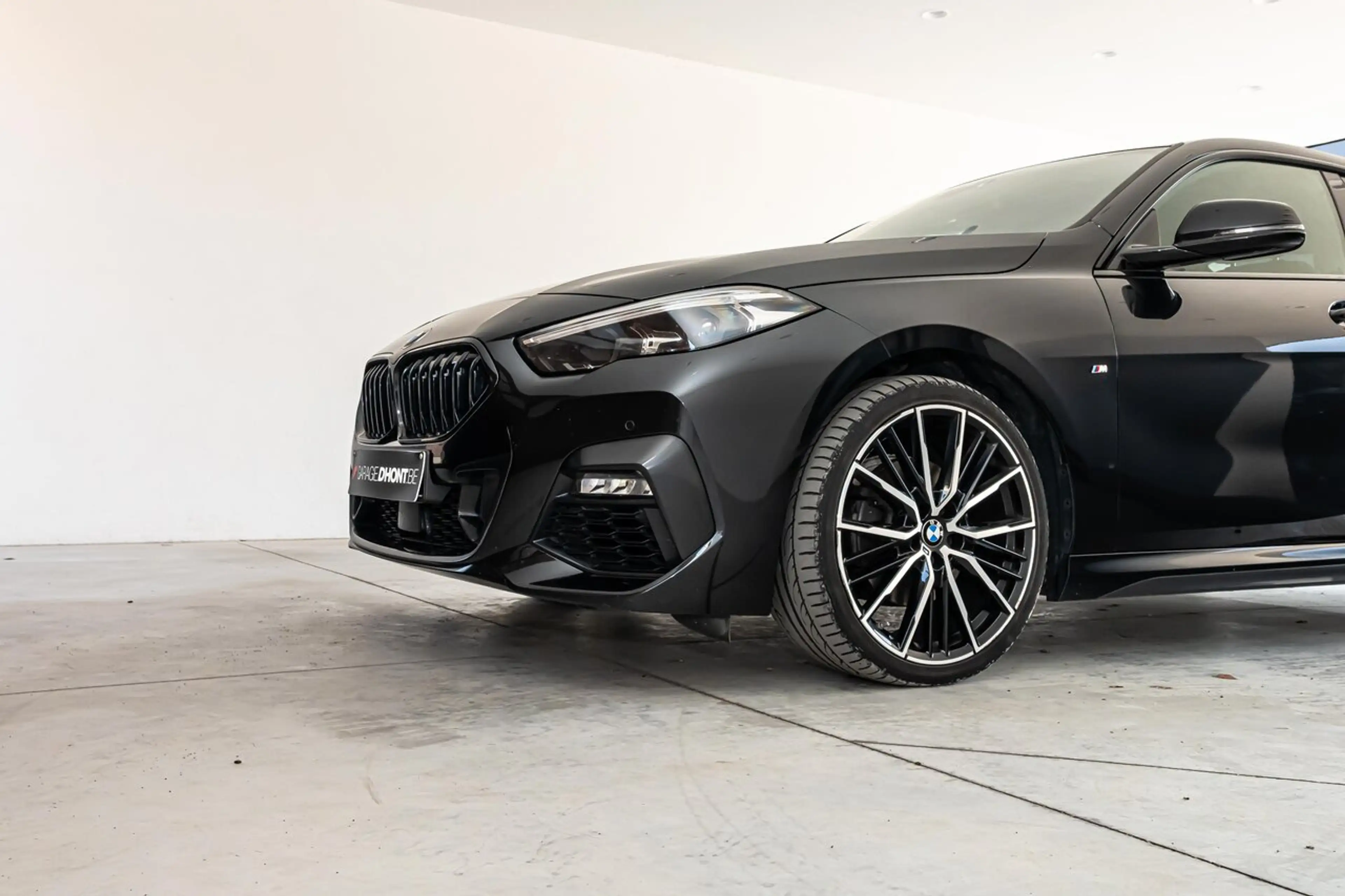 BMW 218 Gran coupé — photo 9