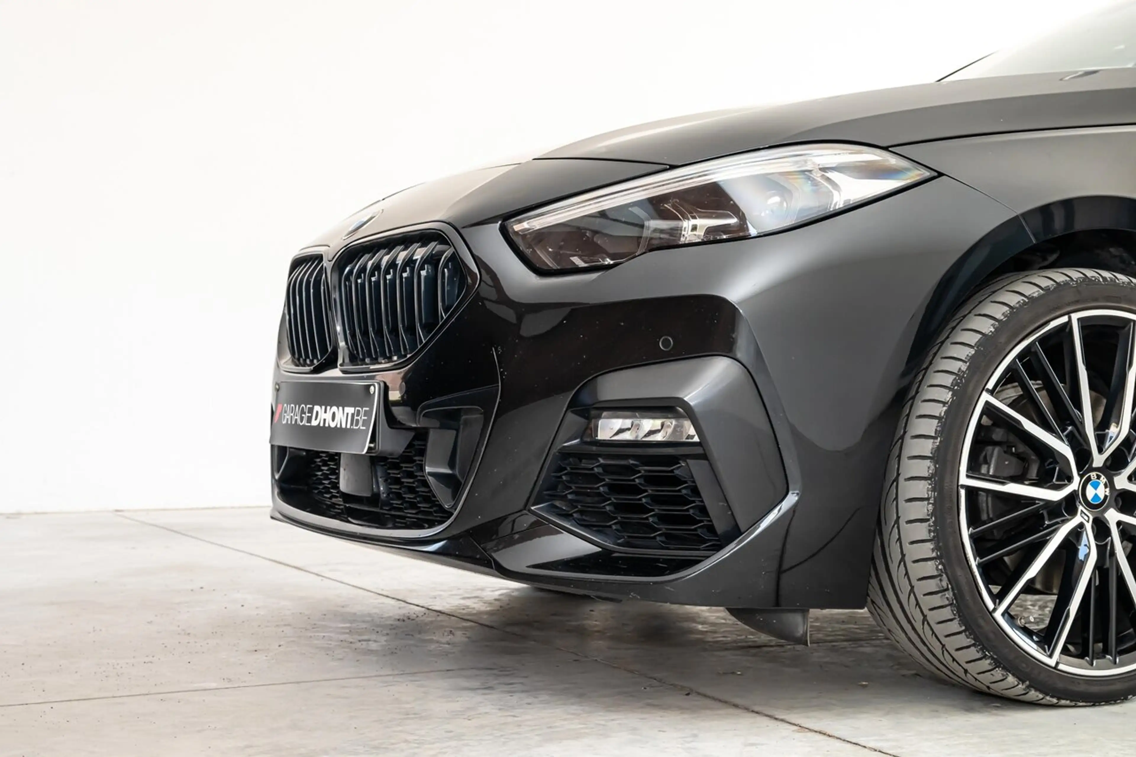 BMW 218 Gran coupé — photo 15
