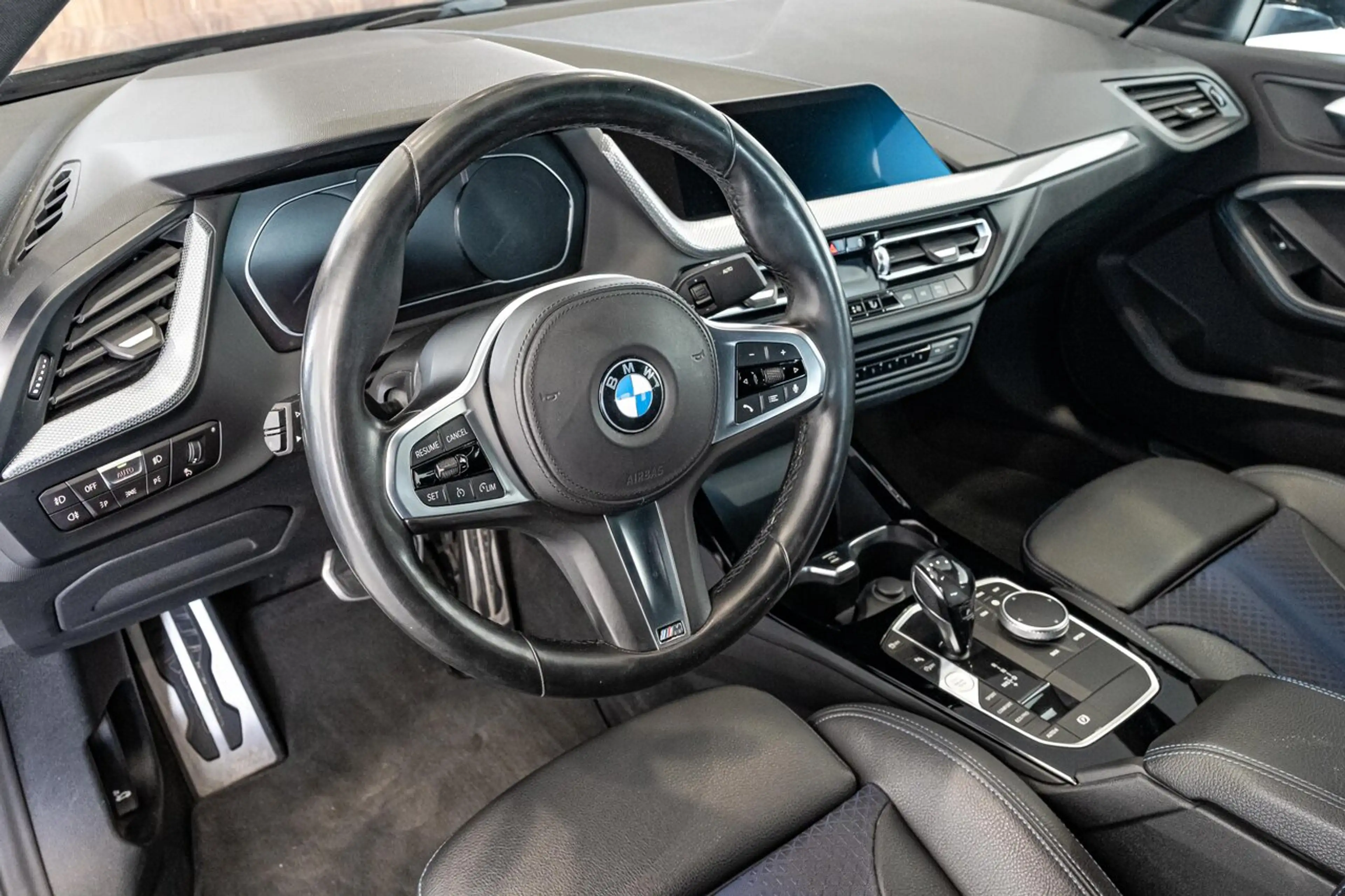 BMW 218 Gran coupé — photo 19