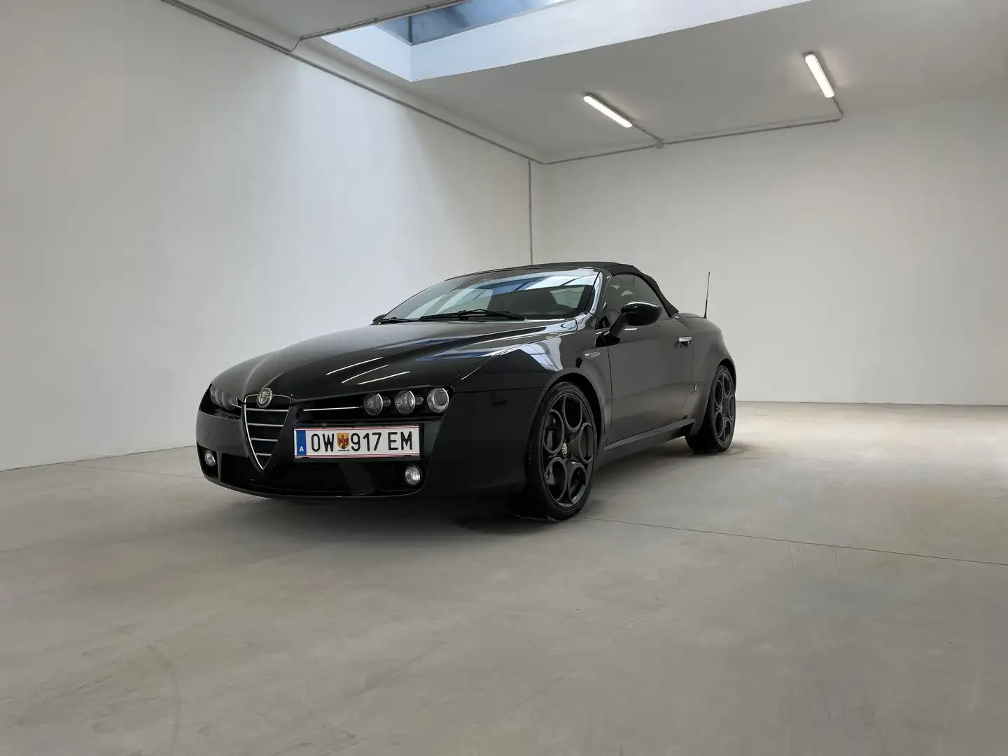 Alfa Romeo Spider 1750 TBi  - NERO CARBONIO - Sondermodell! - 2
