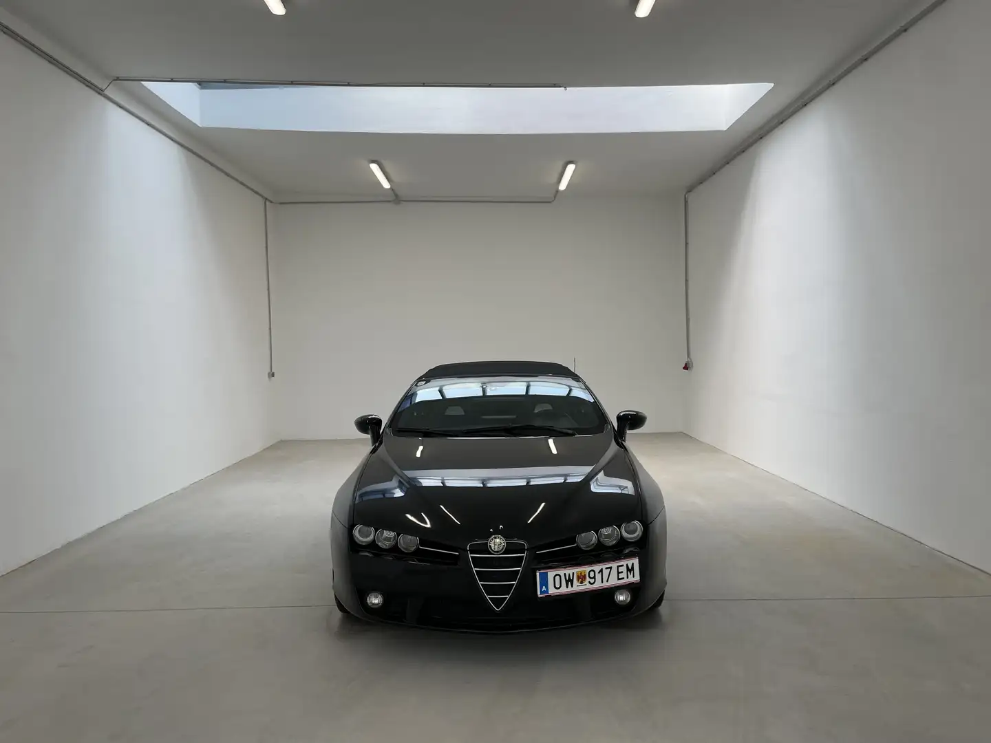 Alfa Romeo Spider 1750 TBi  - NERO CARBONIO - Sondermodell! - 1
