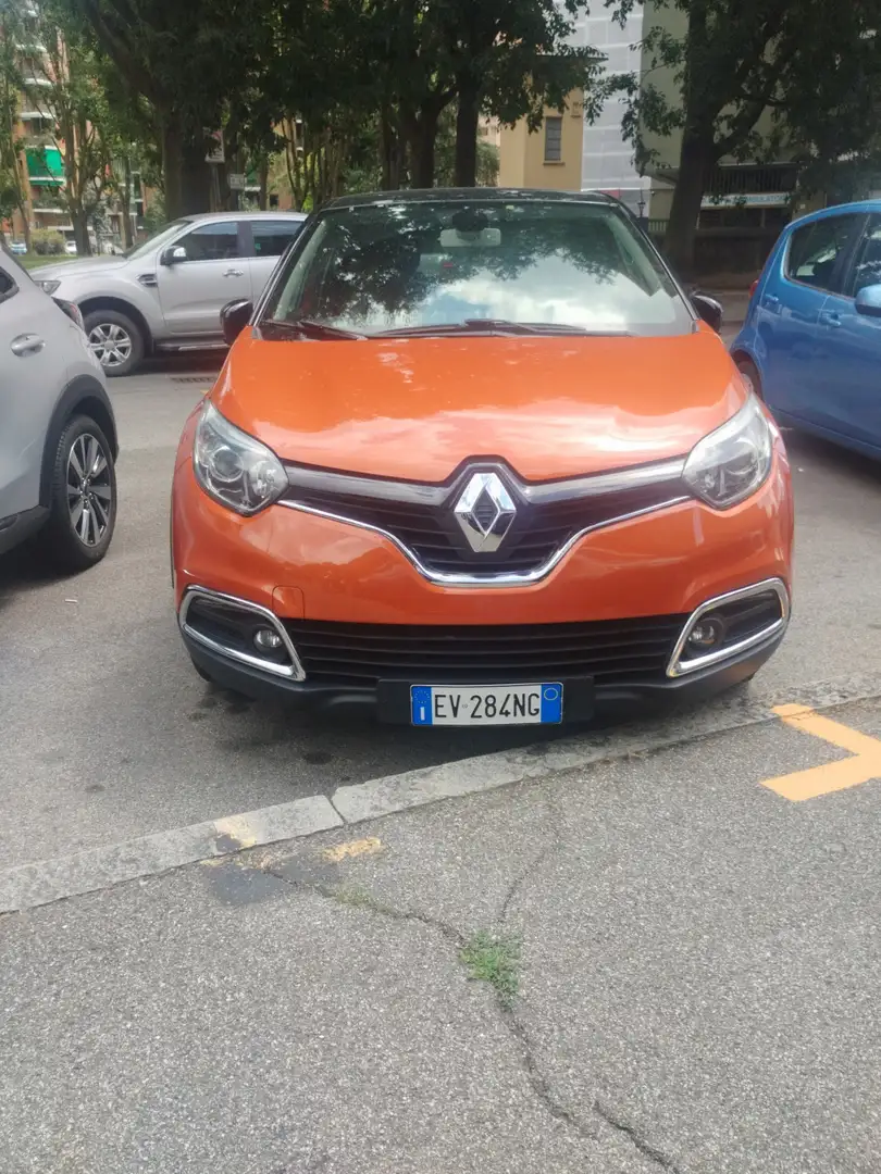 Renault Captur Captur I 2013 1.2 tce energy R-Link 120cv edc Arancione - 1