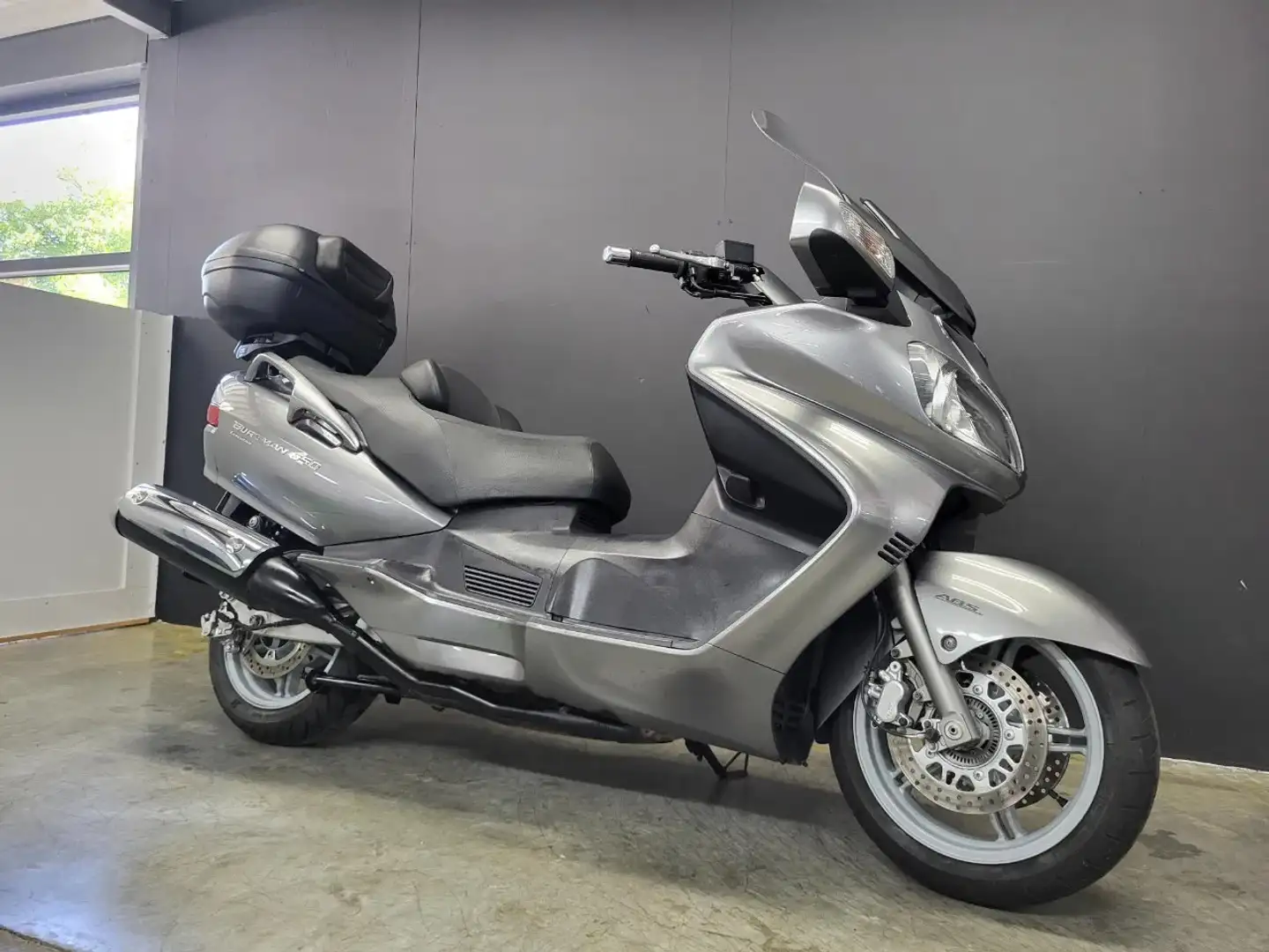 Suzuki Burgman 650 (AN650) - 1
