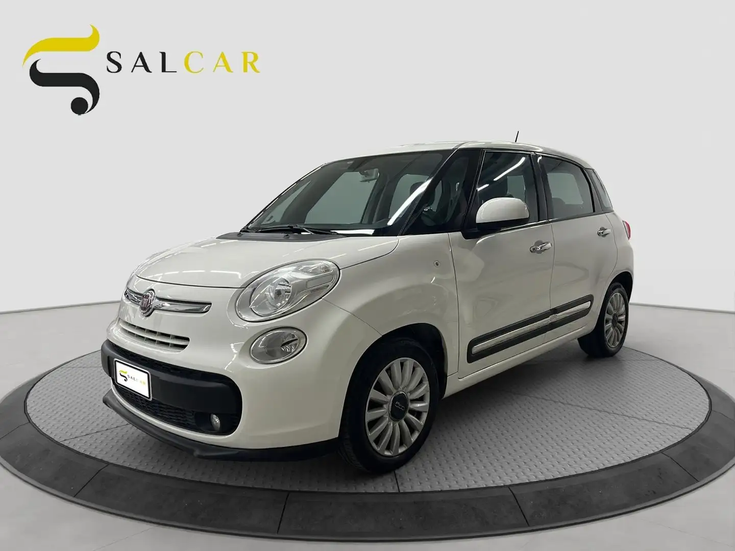 Fiat 500L 1.6 mjt 120 cv Lounge 2016 Blanc - 1