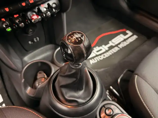 Mini Cooper Cooper view 14
