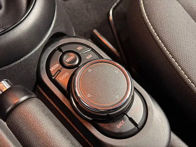 Mini Cooper Cooper view 15