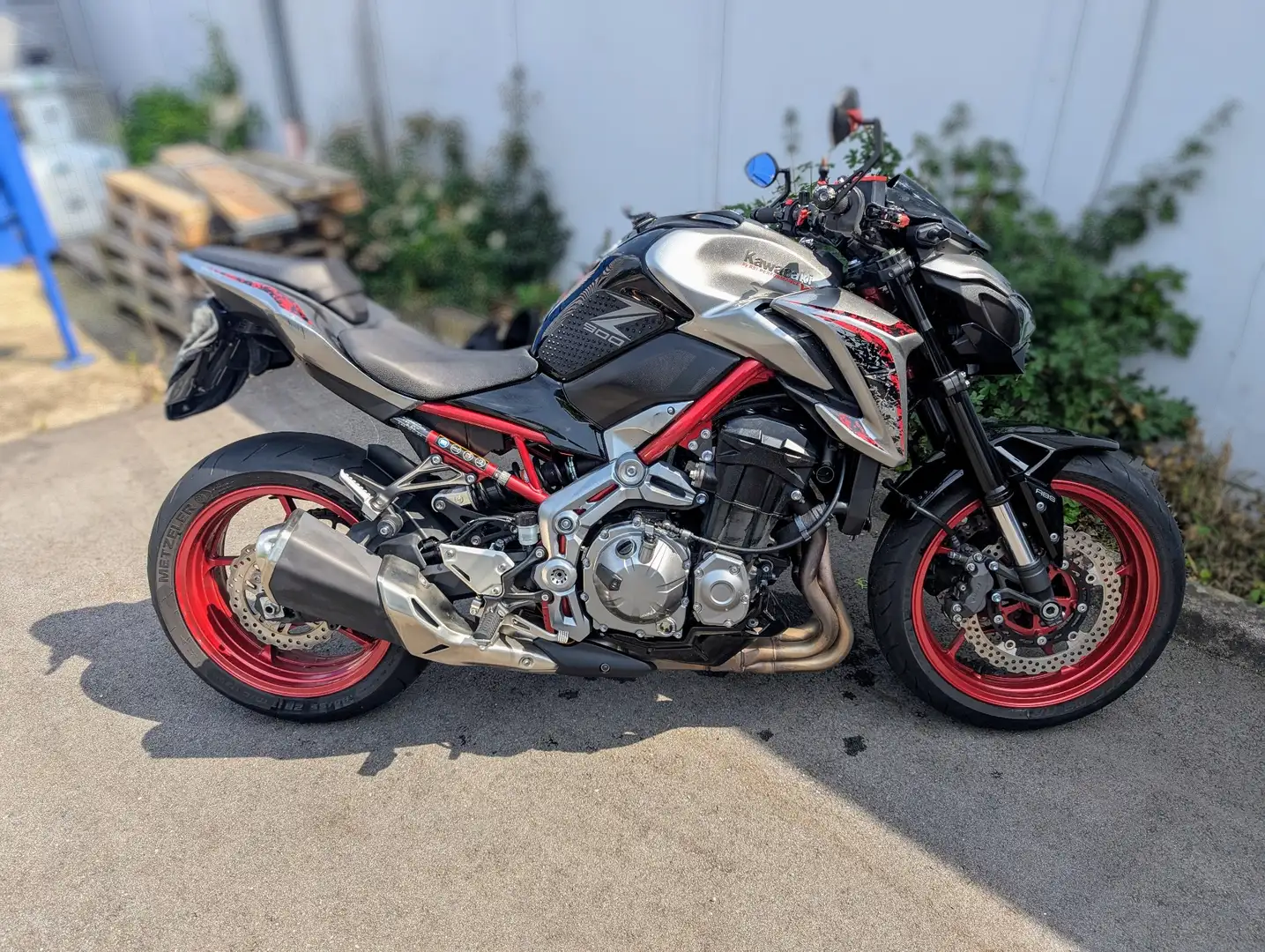 Kawasaki Z 900 Gri - 1