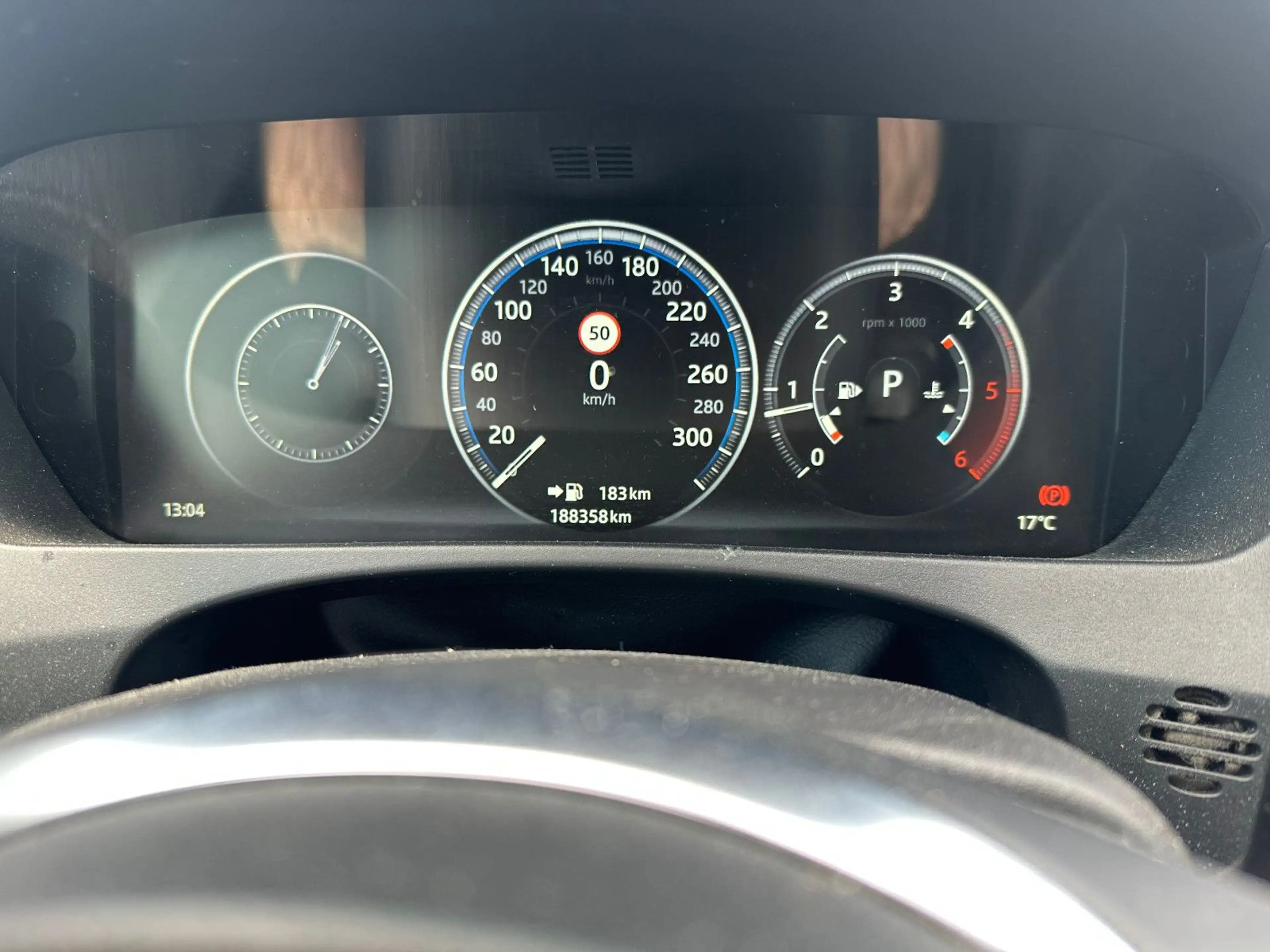 Jaguar F-Pace F-PACE Prestige AWD — photo 12