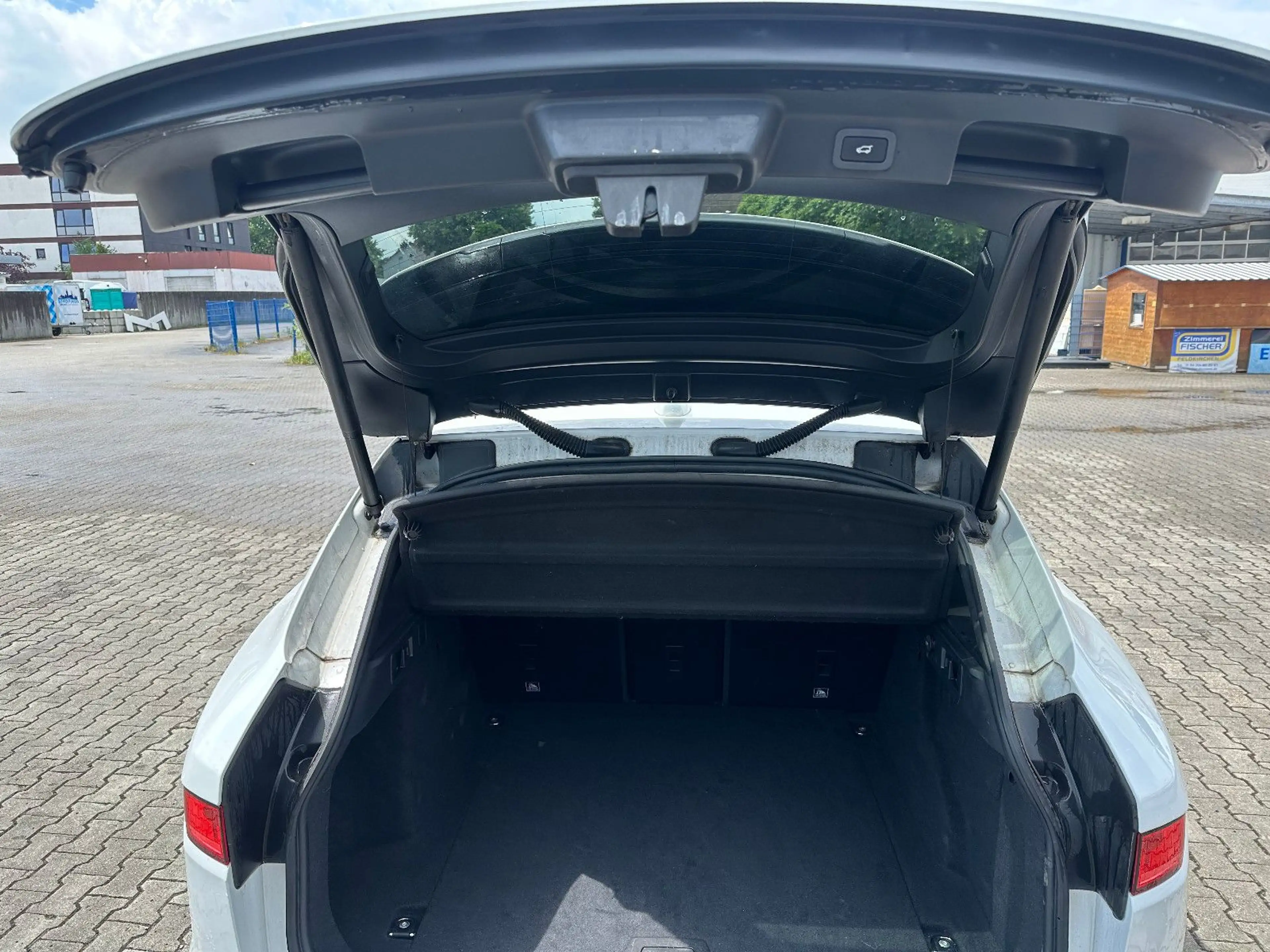Jaguar F-Pace F-PACE Prestige AWD — photo 6
