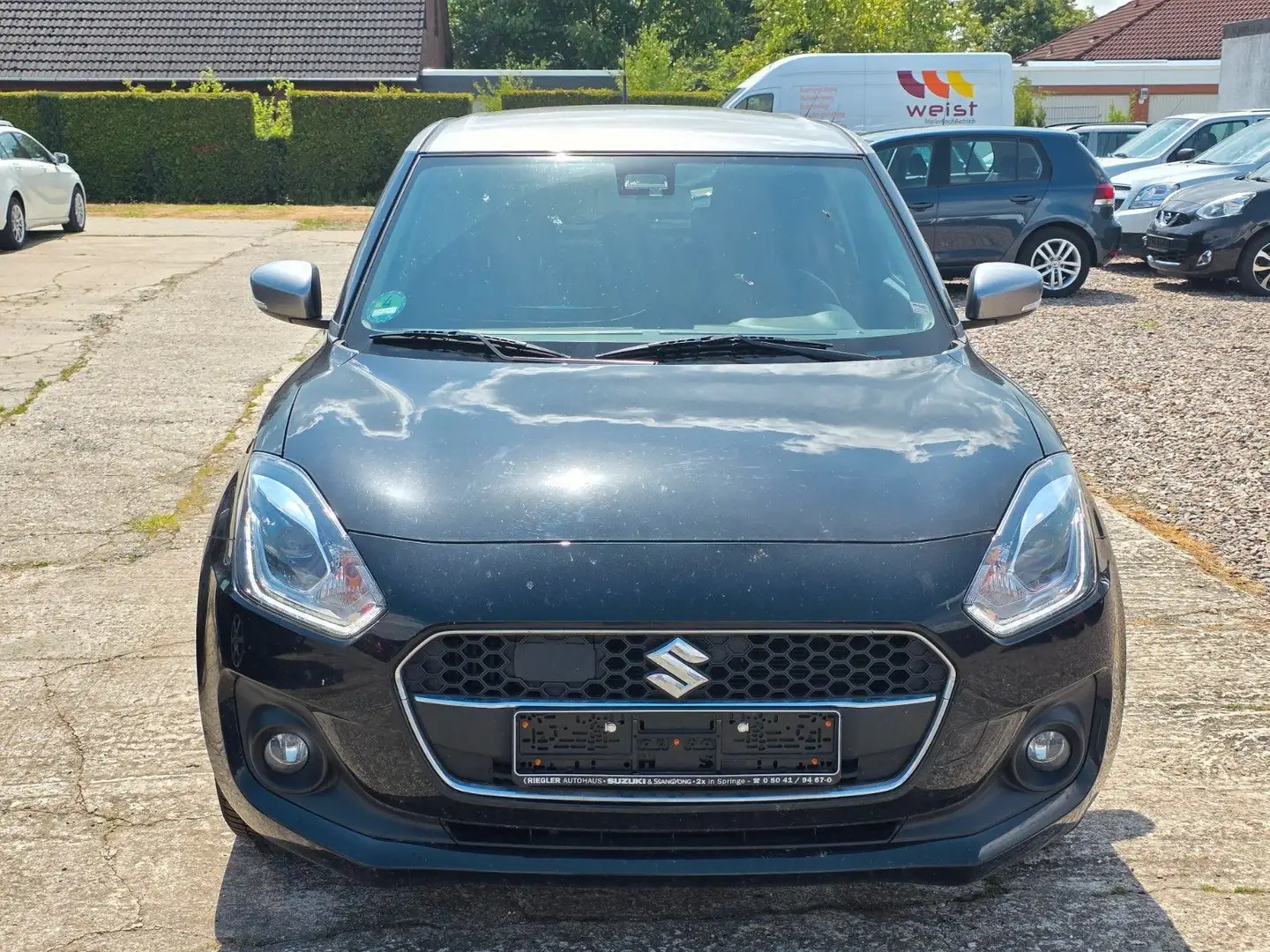 Suzuki Swift Comfort+ Negro - 2