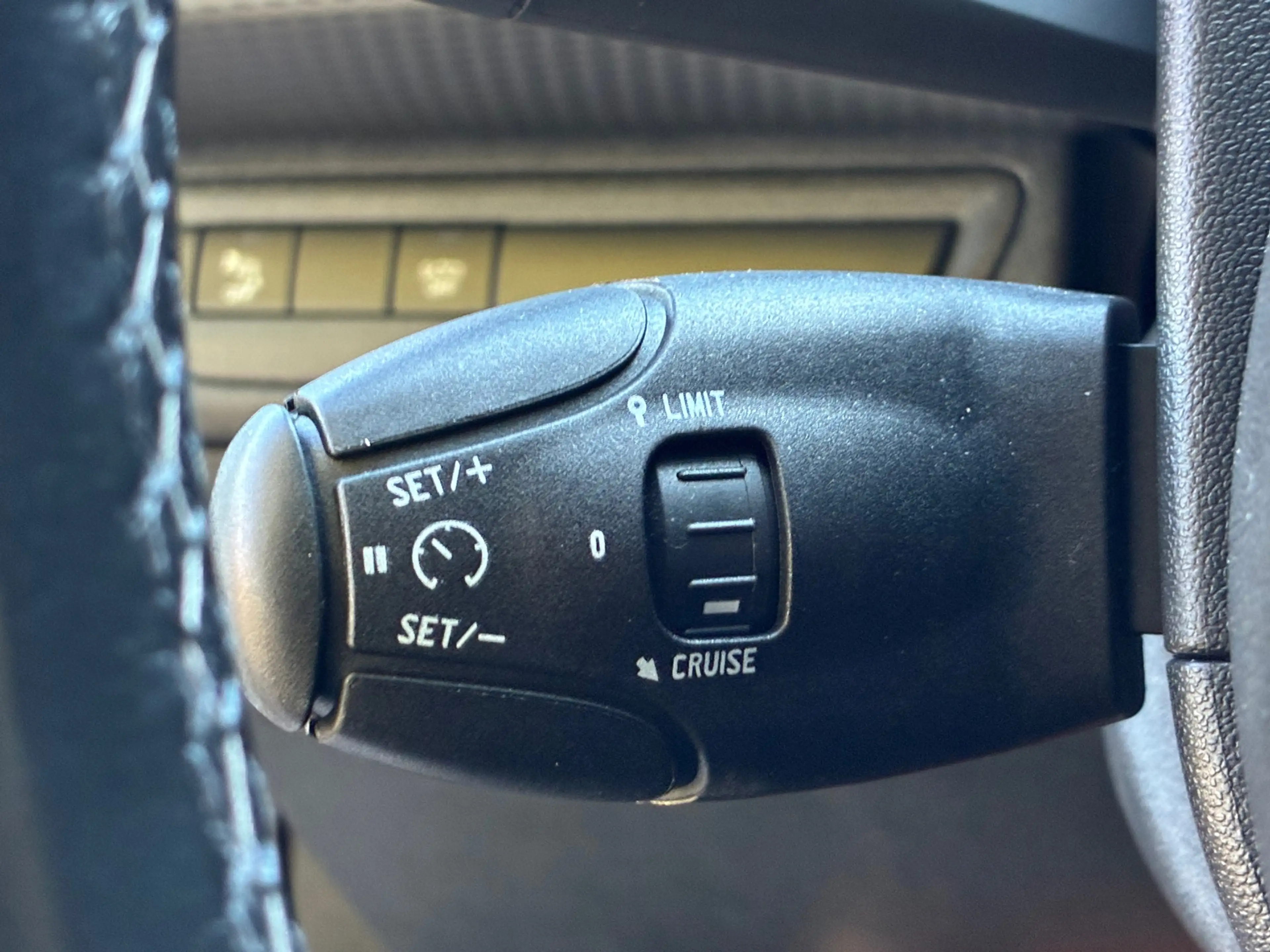 Peugeot 208 1.2 PureTech Allure | DAB + Navi + Clima + Cruise — photo 16